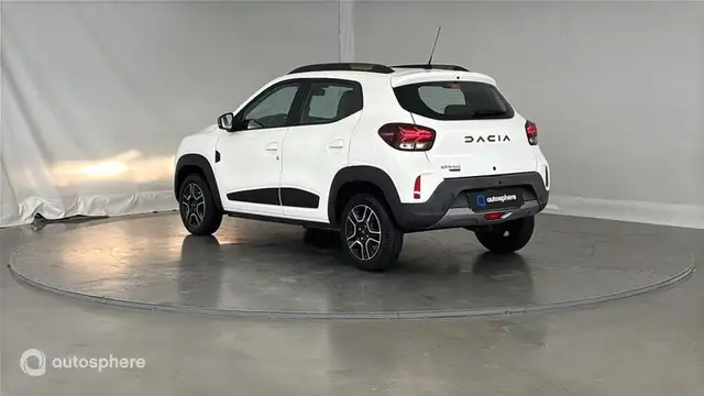 Dacia Spring view 8