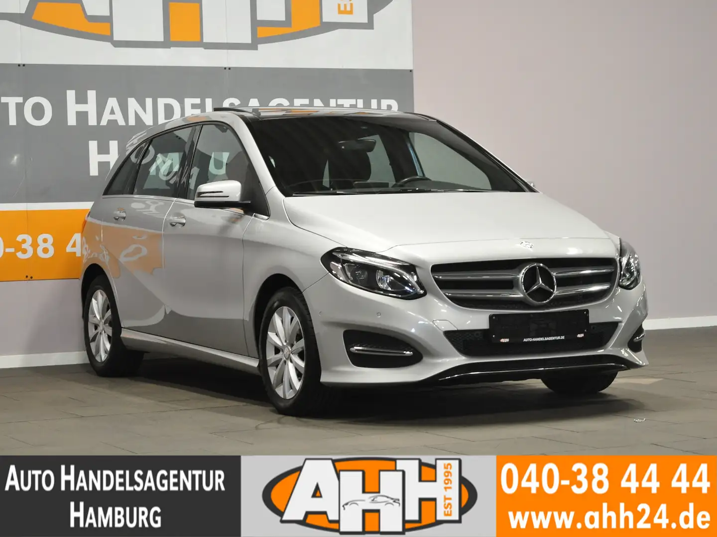Mercedes-Benz B 180 STYLE NAV|KAM|PANO|AHK|LED|TEMP|SITZH|2H! Silber - 2