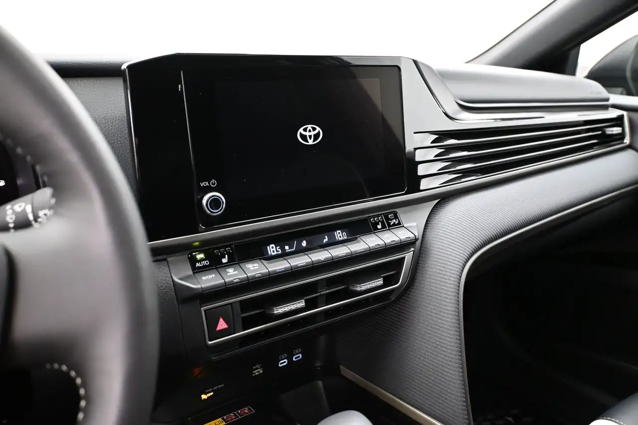 Toyota Camry photo Toyota Camry
