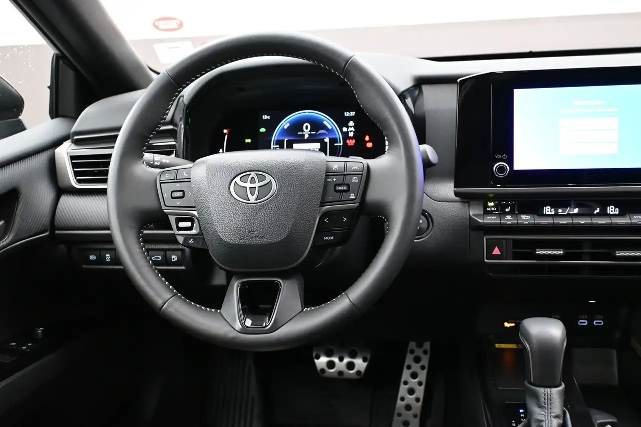 Toyota Camry photo Toyota Camry