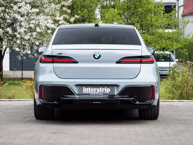 BMW M view 5