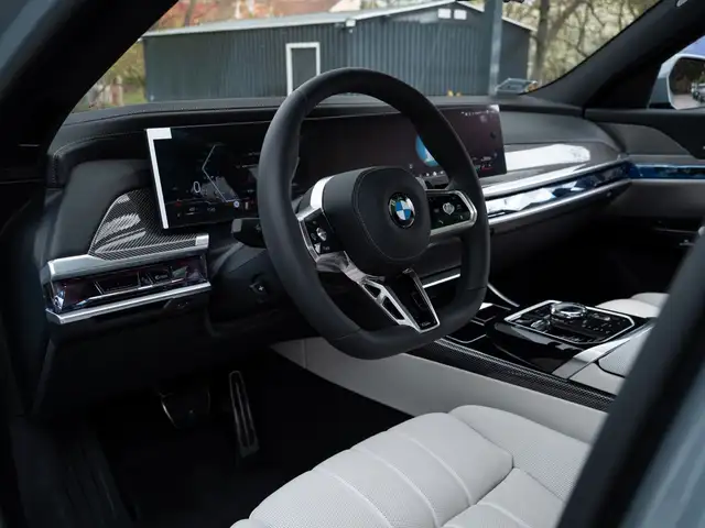 BMW M view 12