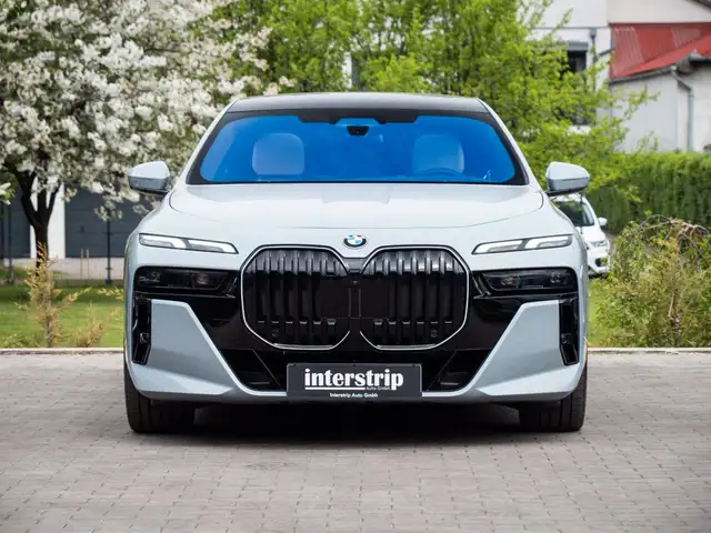 BMW M view 2