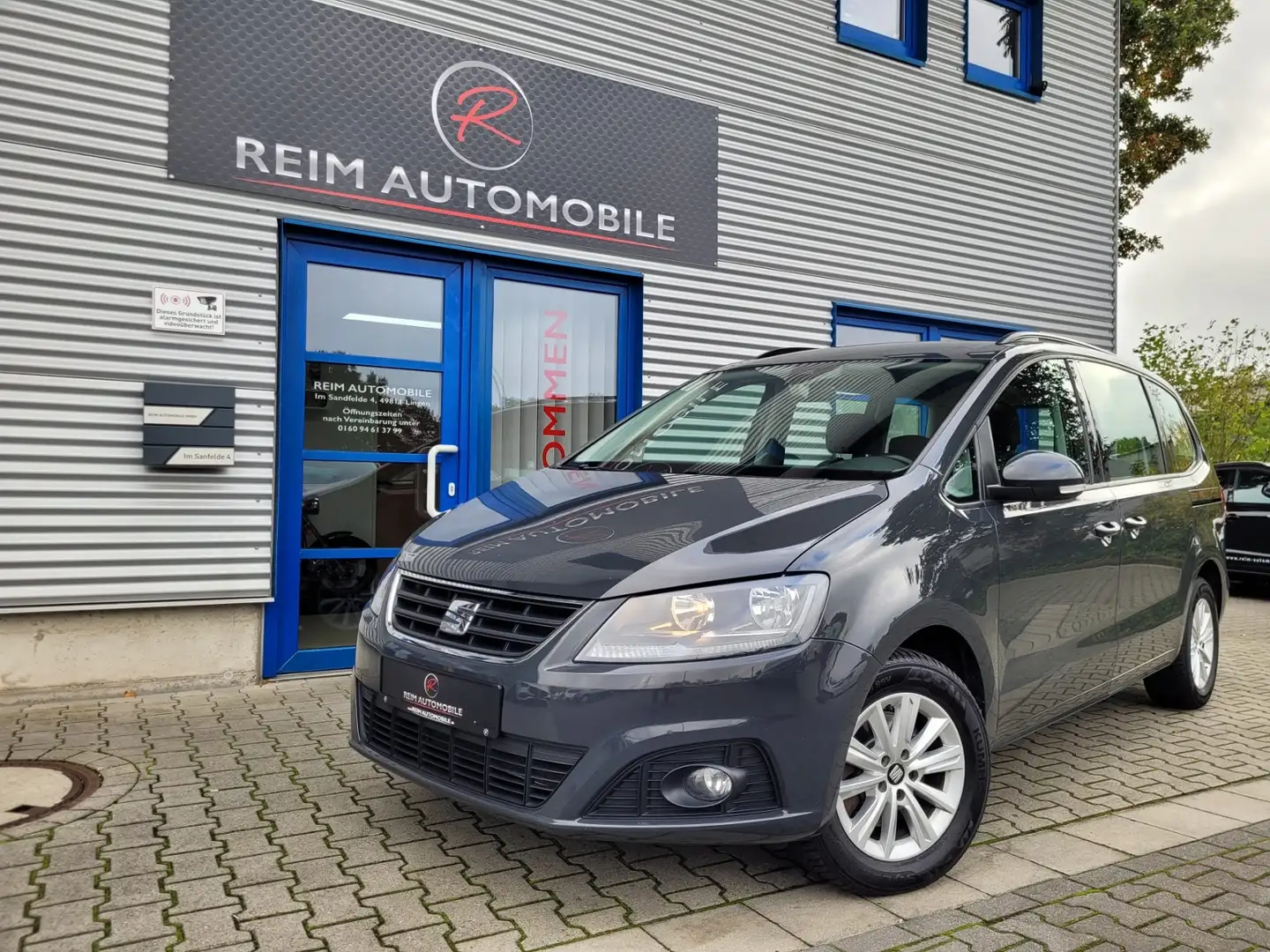 SEAT Alhambra Style 2.0 TDI DSG *KAMERA*AHK*NAVI*TEMPOMAT* Grau - 1