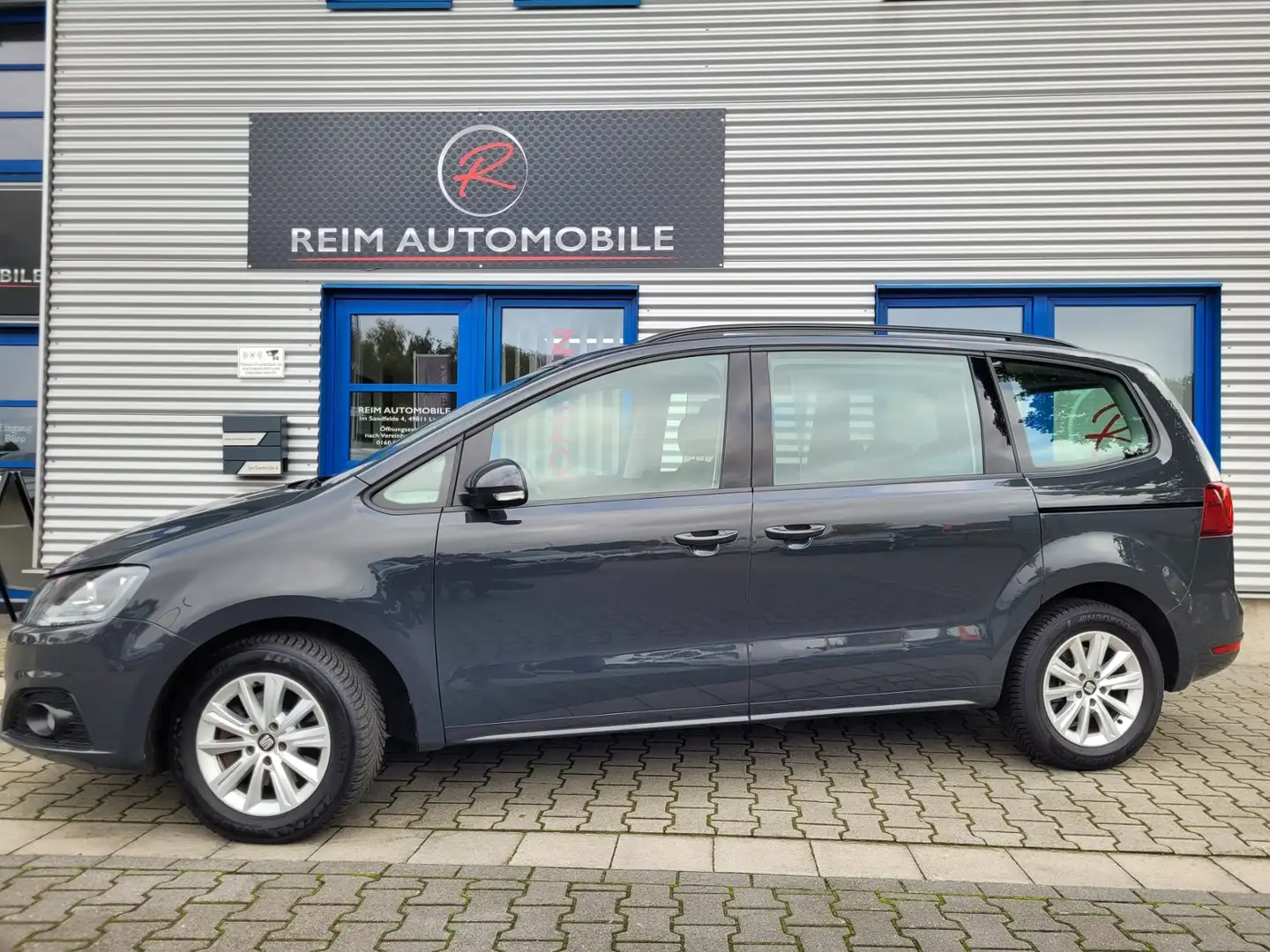 SEAT Alhambra Style 2.0 TDI DSG *KAMERA*AHK*NAVI*TEMPOMAT* Grau - 2