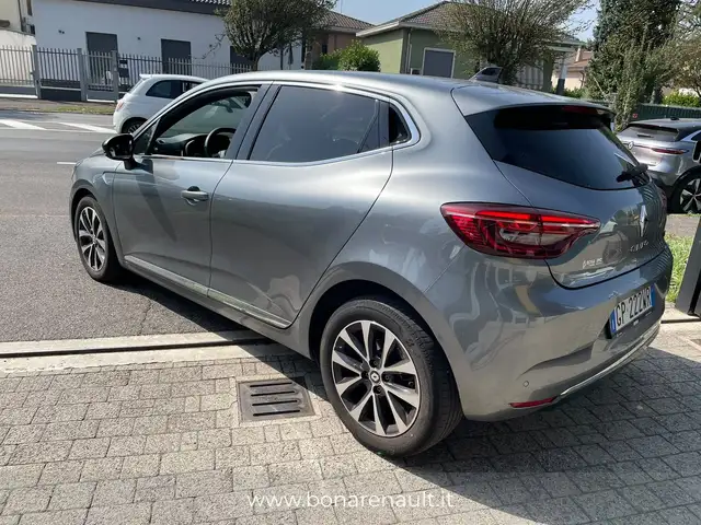 Renault Clio view 6