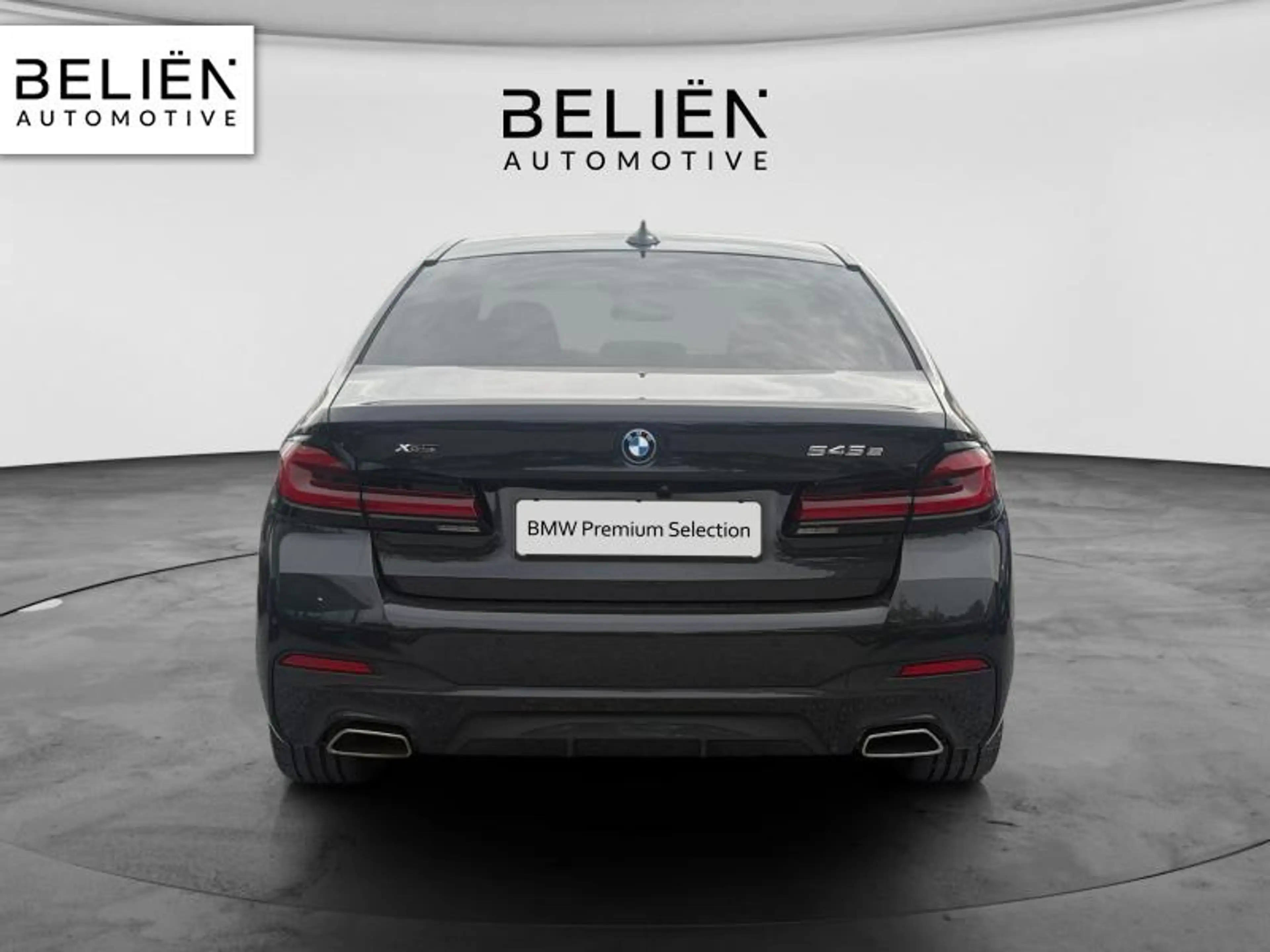 BMW 545 Berline — photo 4