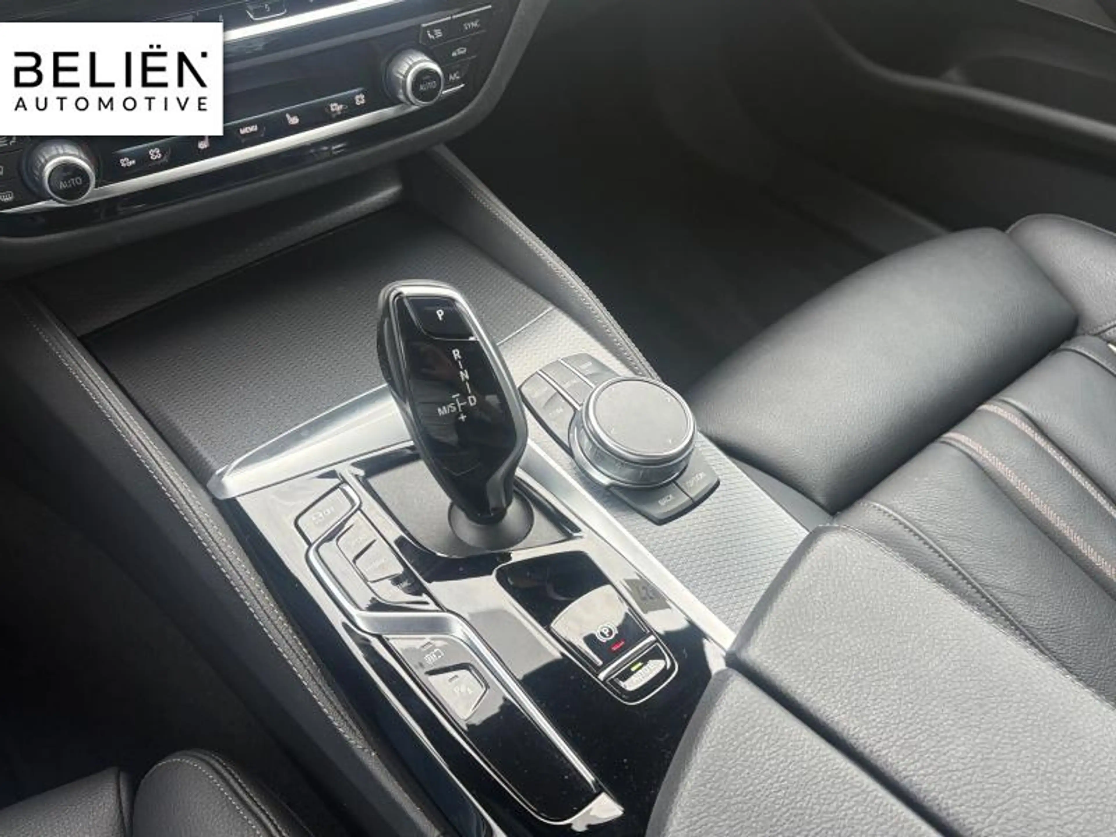 BMW 545 Berline — photo 13