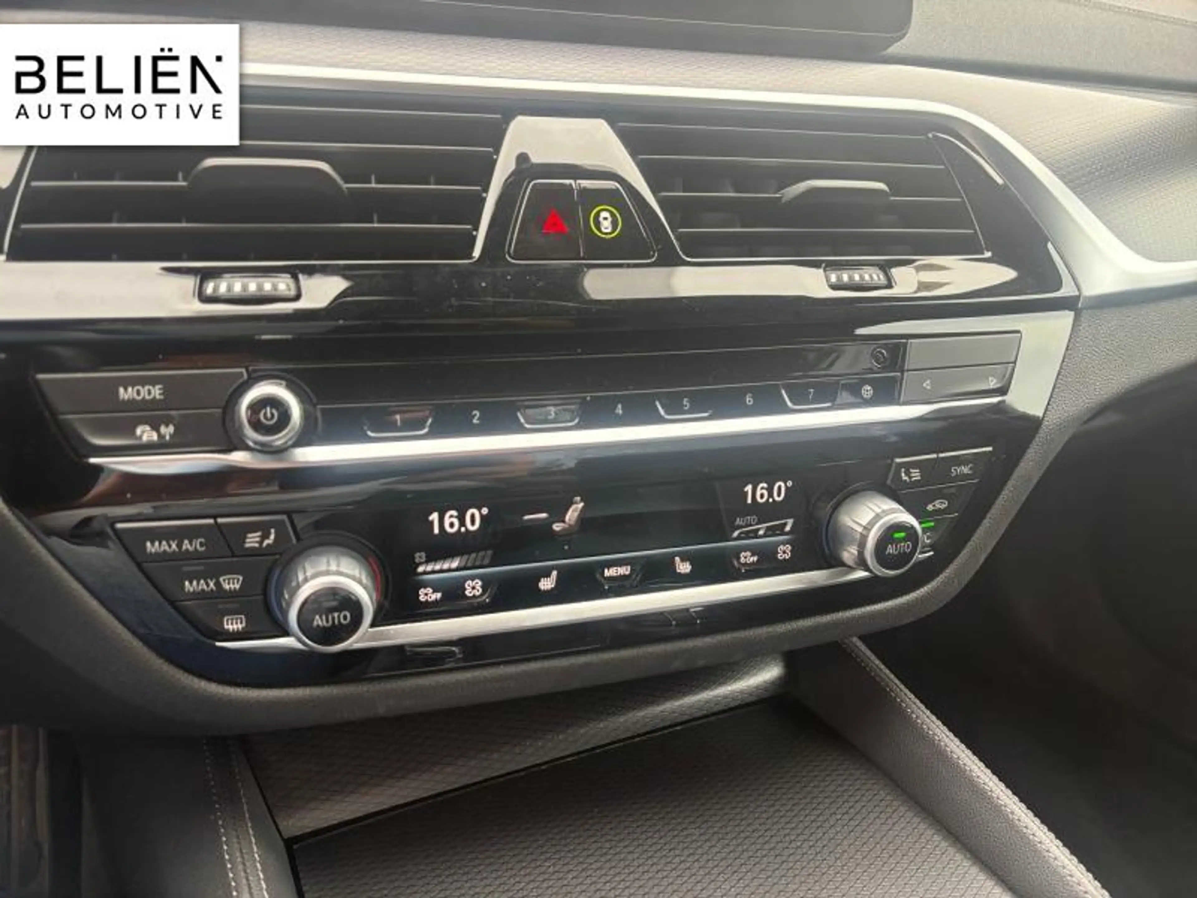 BMW 545 Berline — photo 14