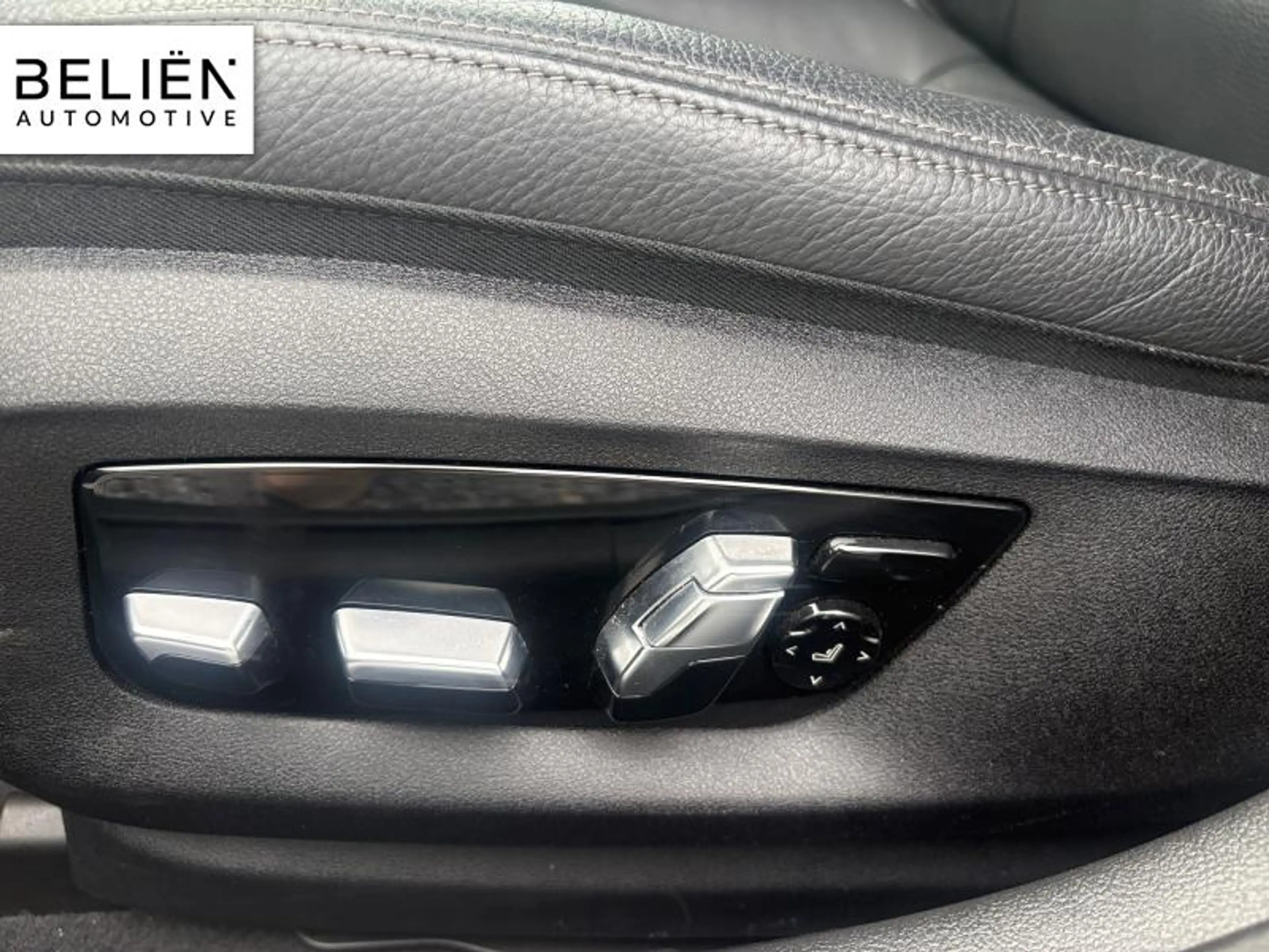 BMW 545 Berline — photo 15