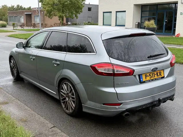 Ford Mondeo view 7