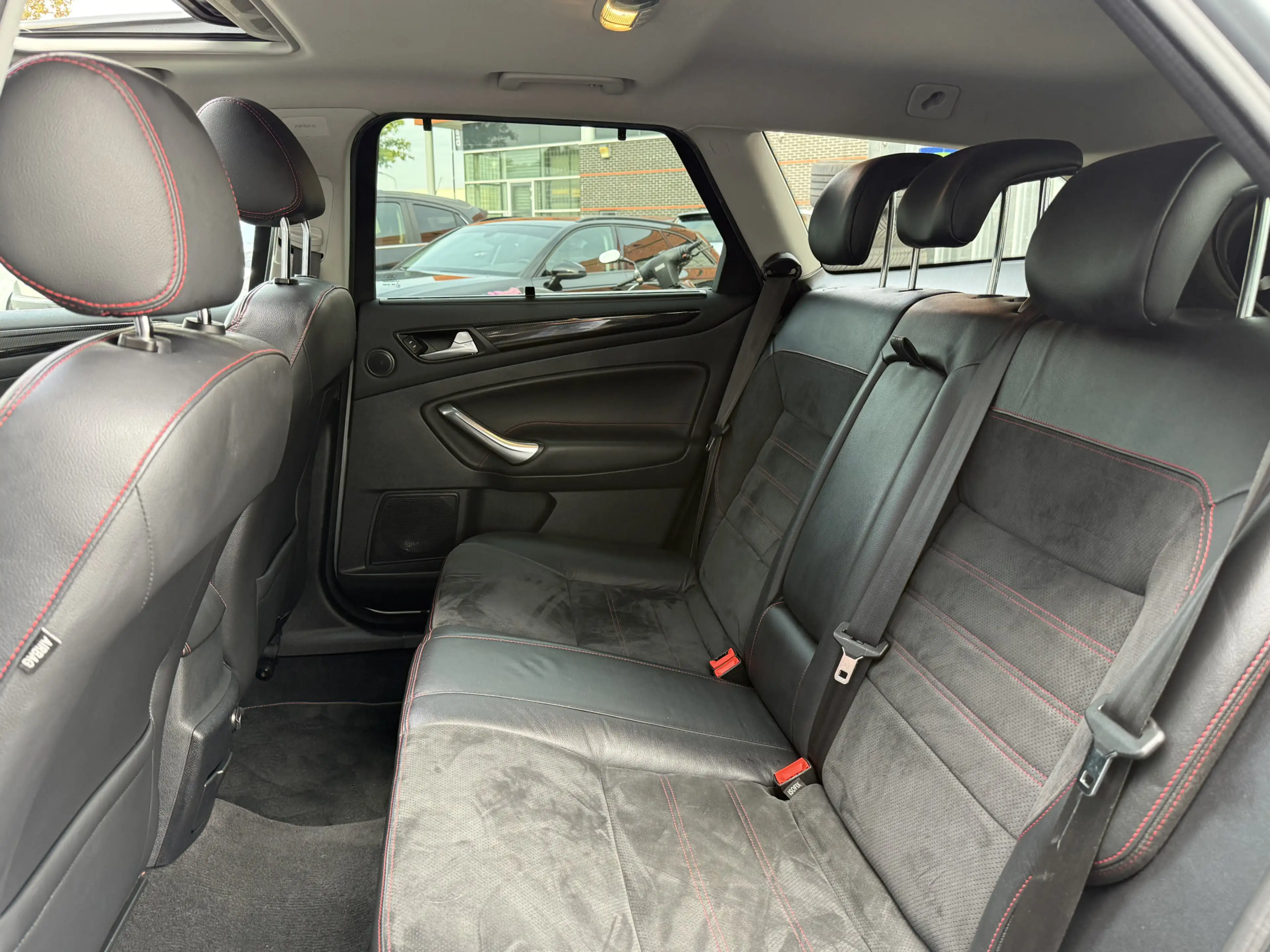 Ford Mondeo Wagon 2.0 EcoBoost Platinum — photo 7