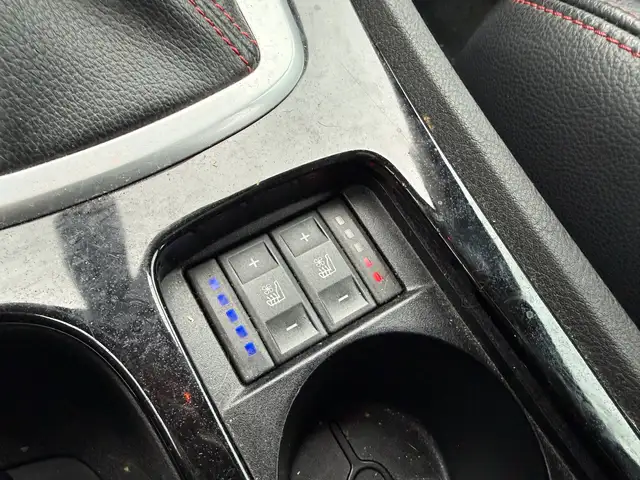 Ford Mondeo view 16
