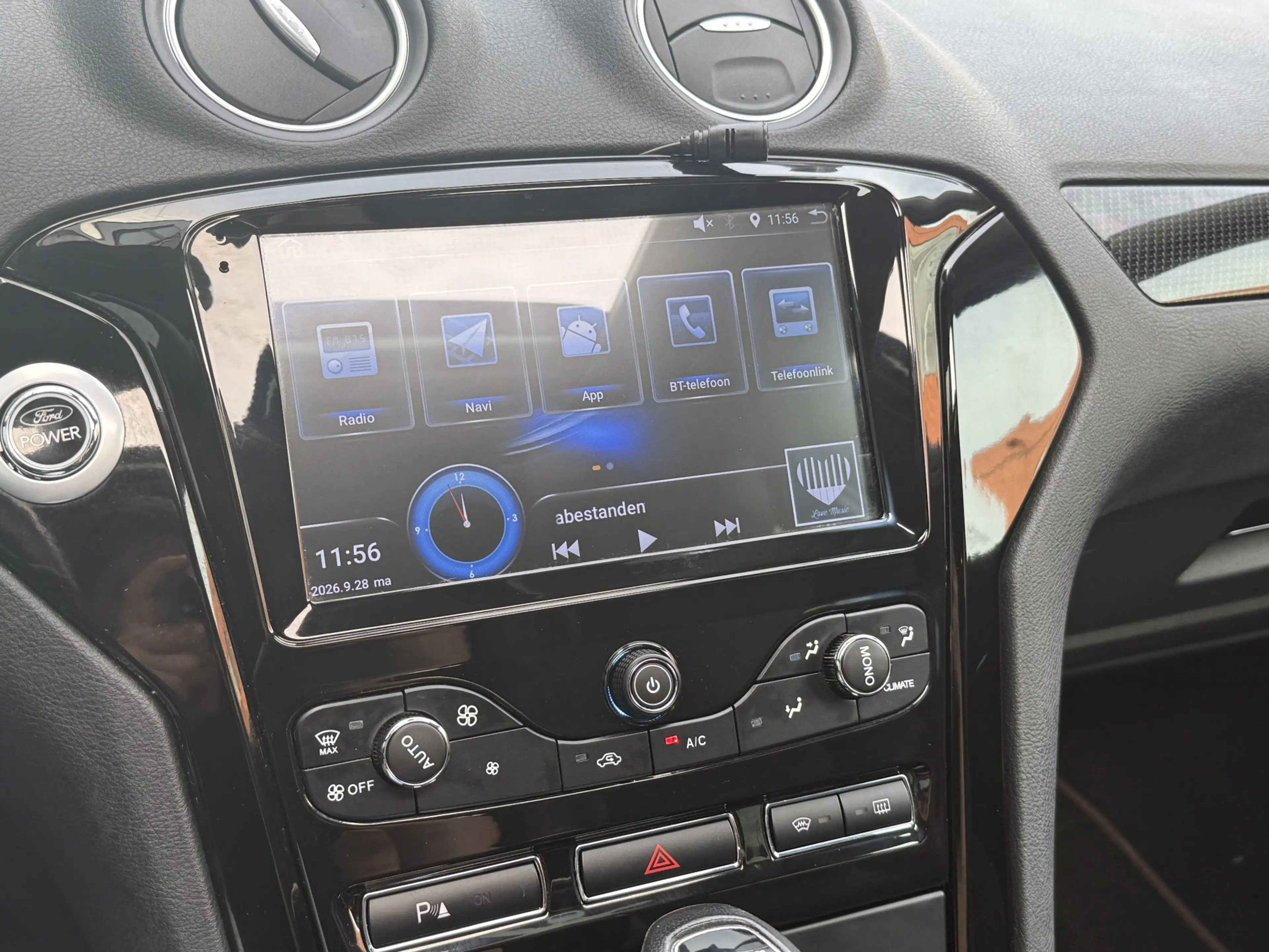 Ford Mondeo Wagon 2.0 EcoBoost Platinum — photo 17