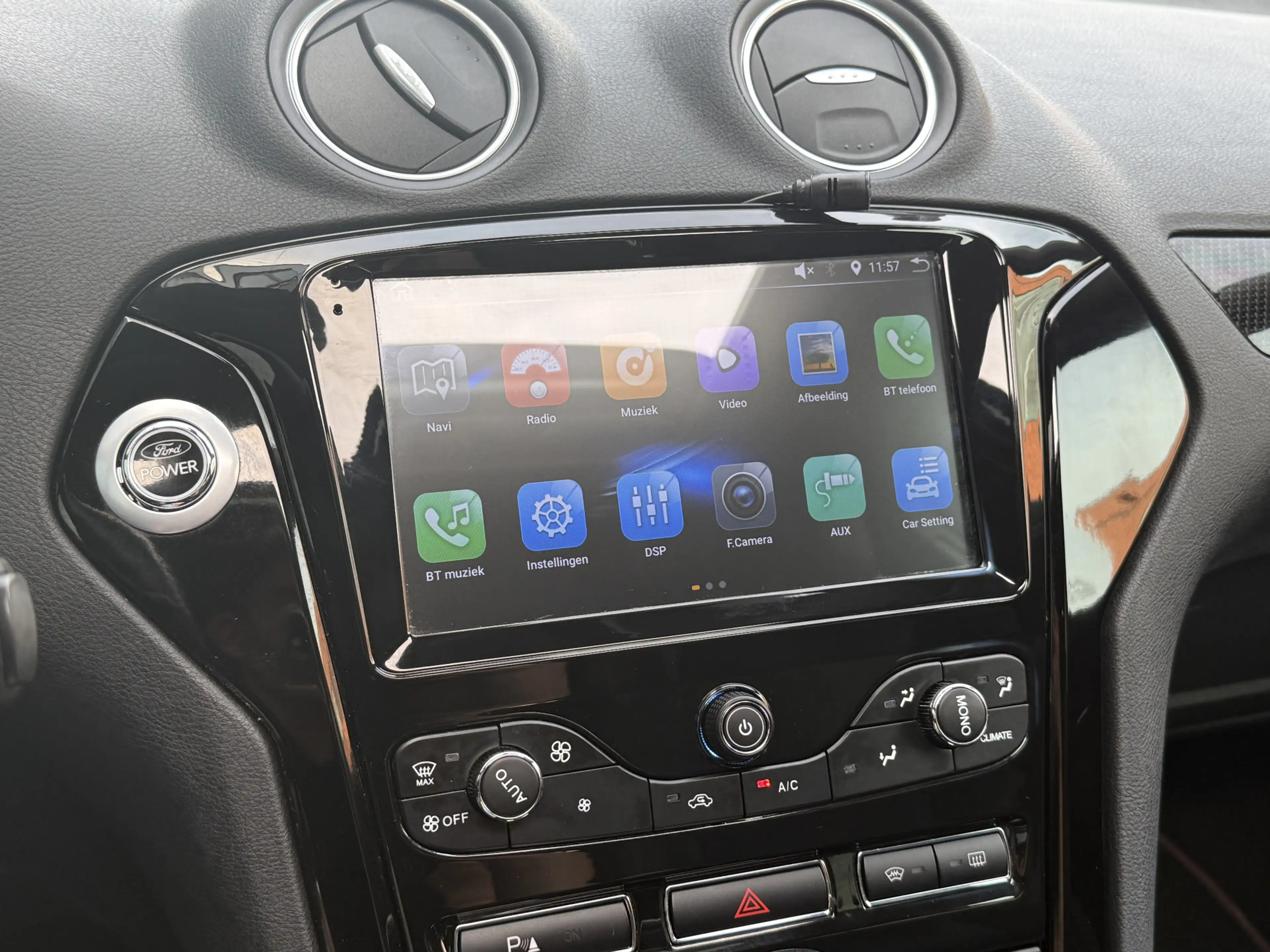 Ford Mondeo Wagon 2.0 EcoBoost Platinum — photo 19