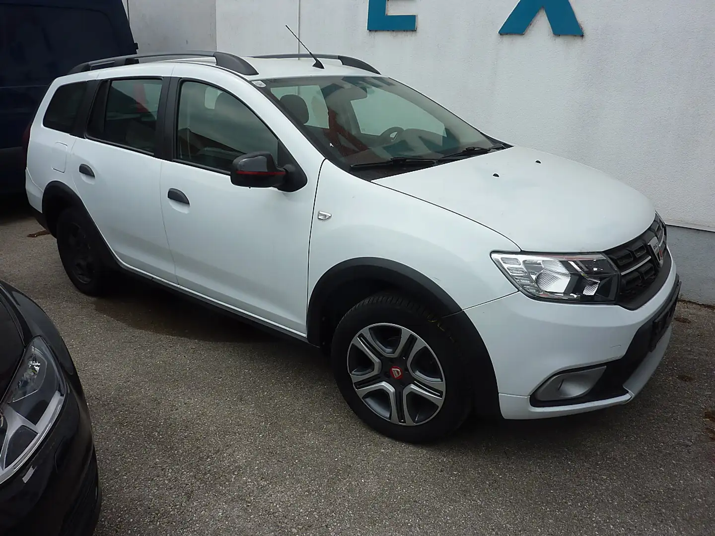 Dacia Logan MCV Stepway Charisma Blue dCi 95 S&S Weiß - 2