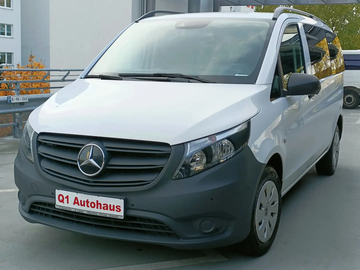 Mercedes-Benz Vito Tourer(Mixto) AUT/2xSHZ/TEM/RFK/NAVI/SPUR+TOTW/AHK Weiß - 1