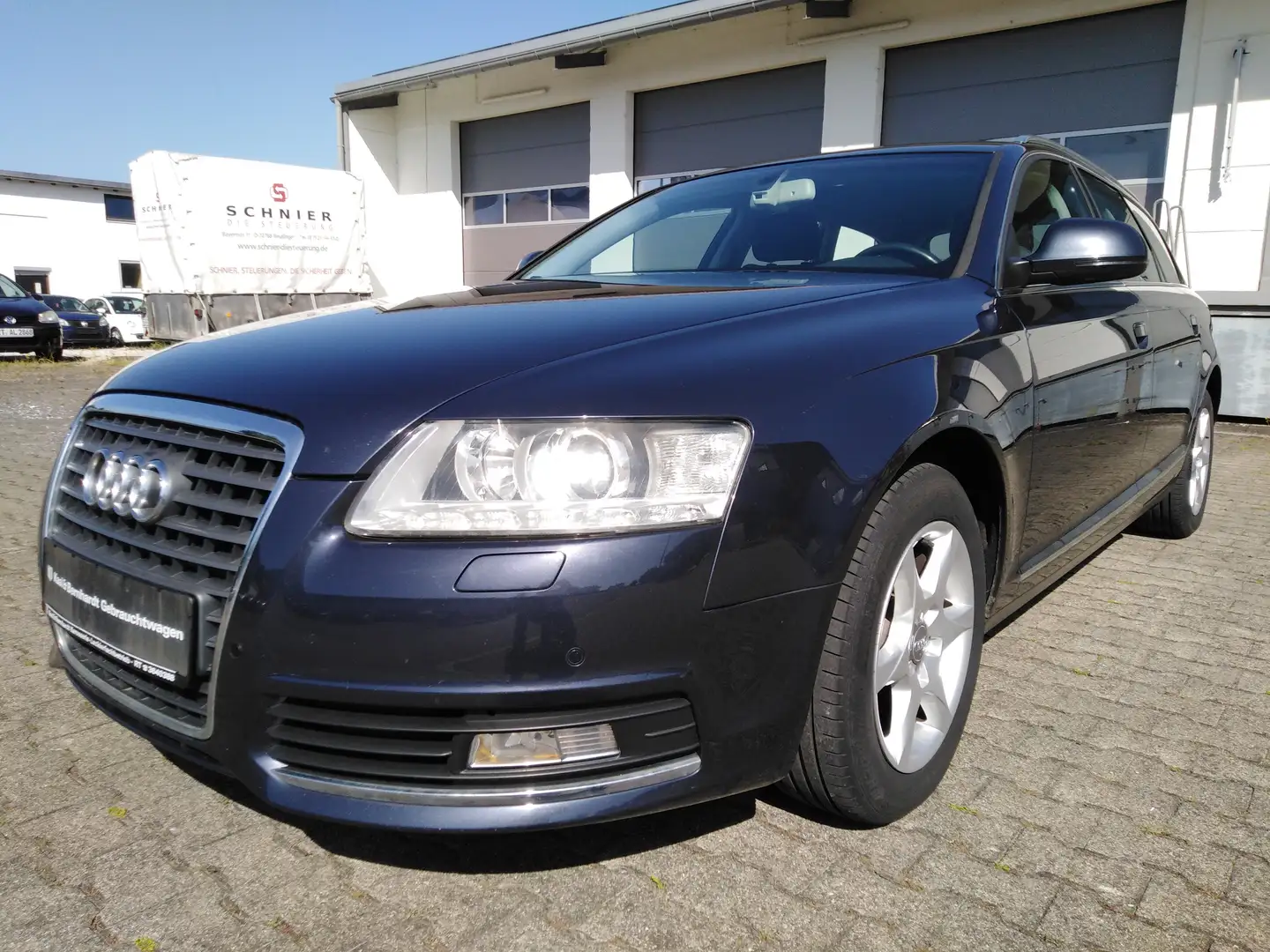 Audi A6 2.0 TDI Bleu - 1