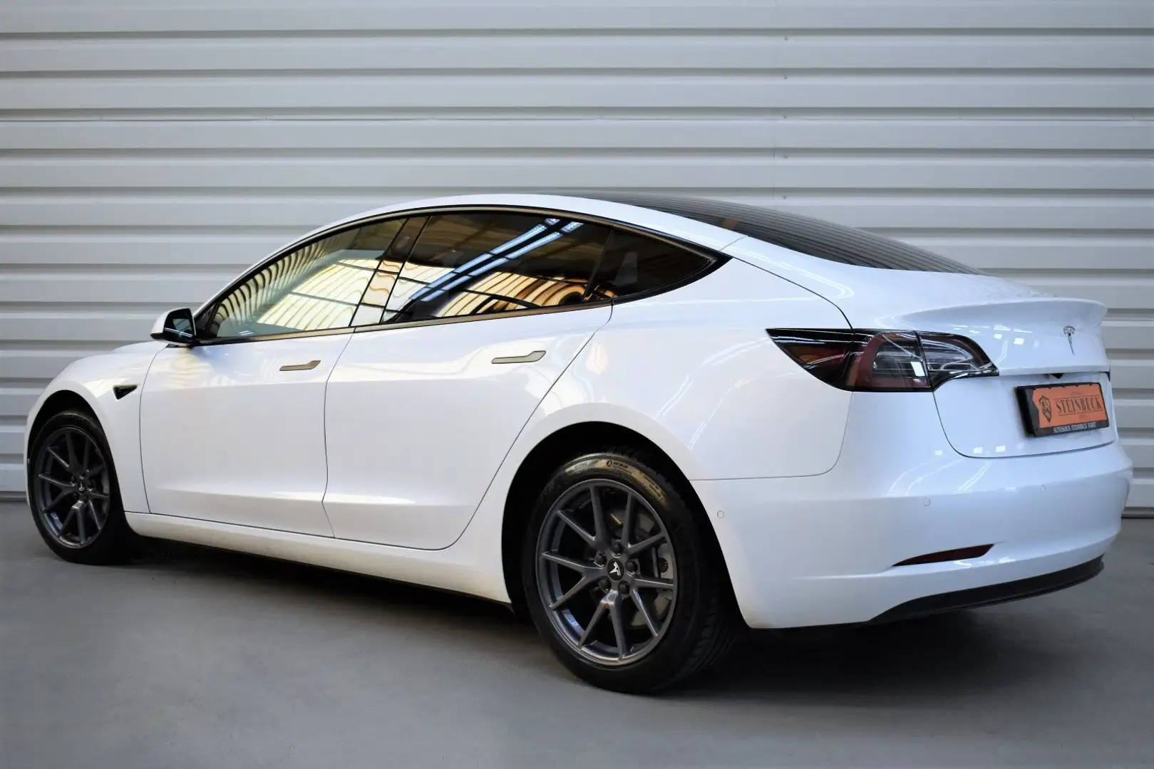 Tesla Model 3 +60 KWH+Standard Range Plus RWD Weiß - 2