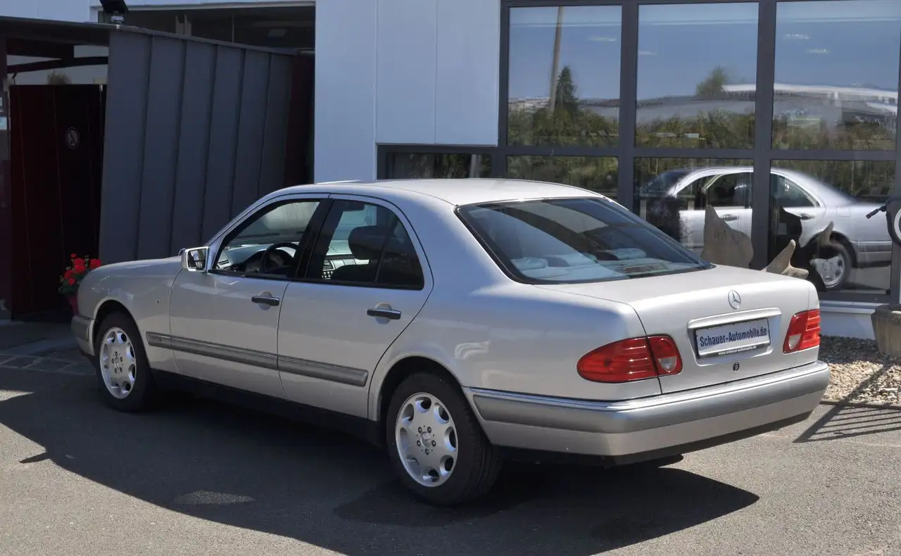 Mercedes-Benz E 280 Elegance "1. Hand + Deutsches Fahrzeug", foto 4