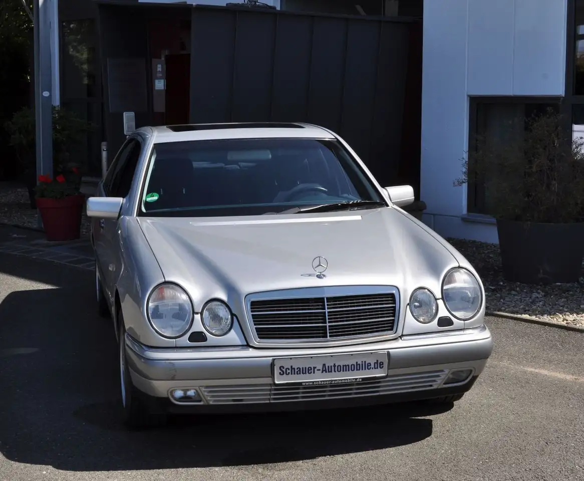 Mercedes-Benz E 280 Elegance "1. Hand + Deutsches Fahrzeug", foto 2