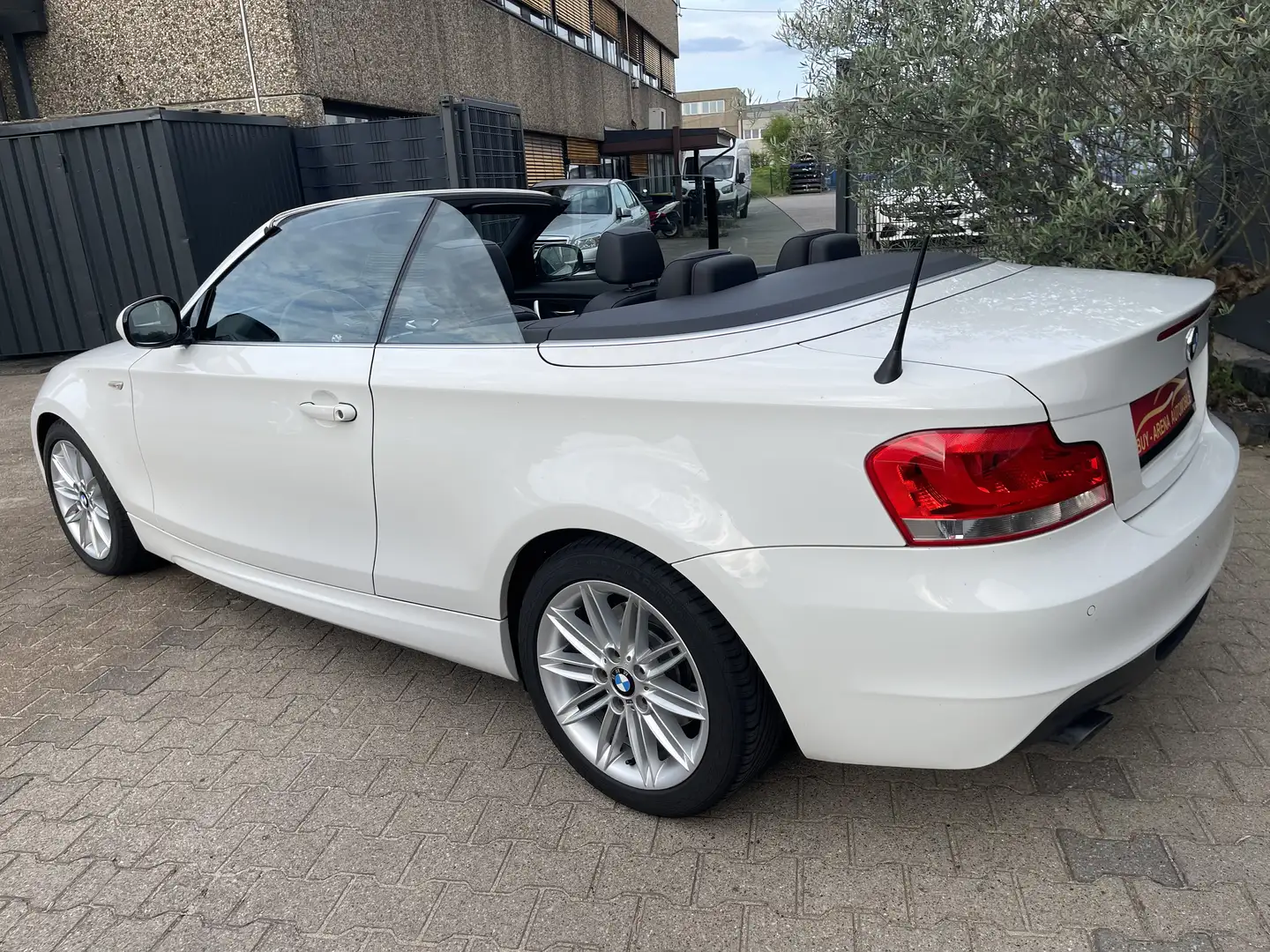 BMW 123 d Cabrio Sport-Paket M / M-Technic Weiss Leder Top Wit - 2