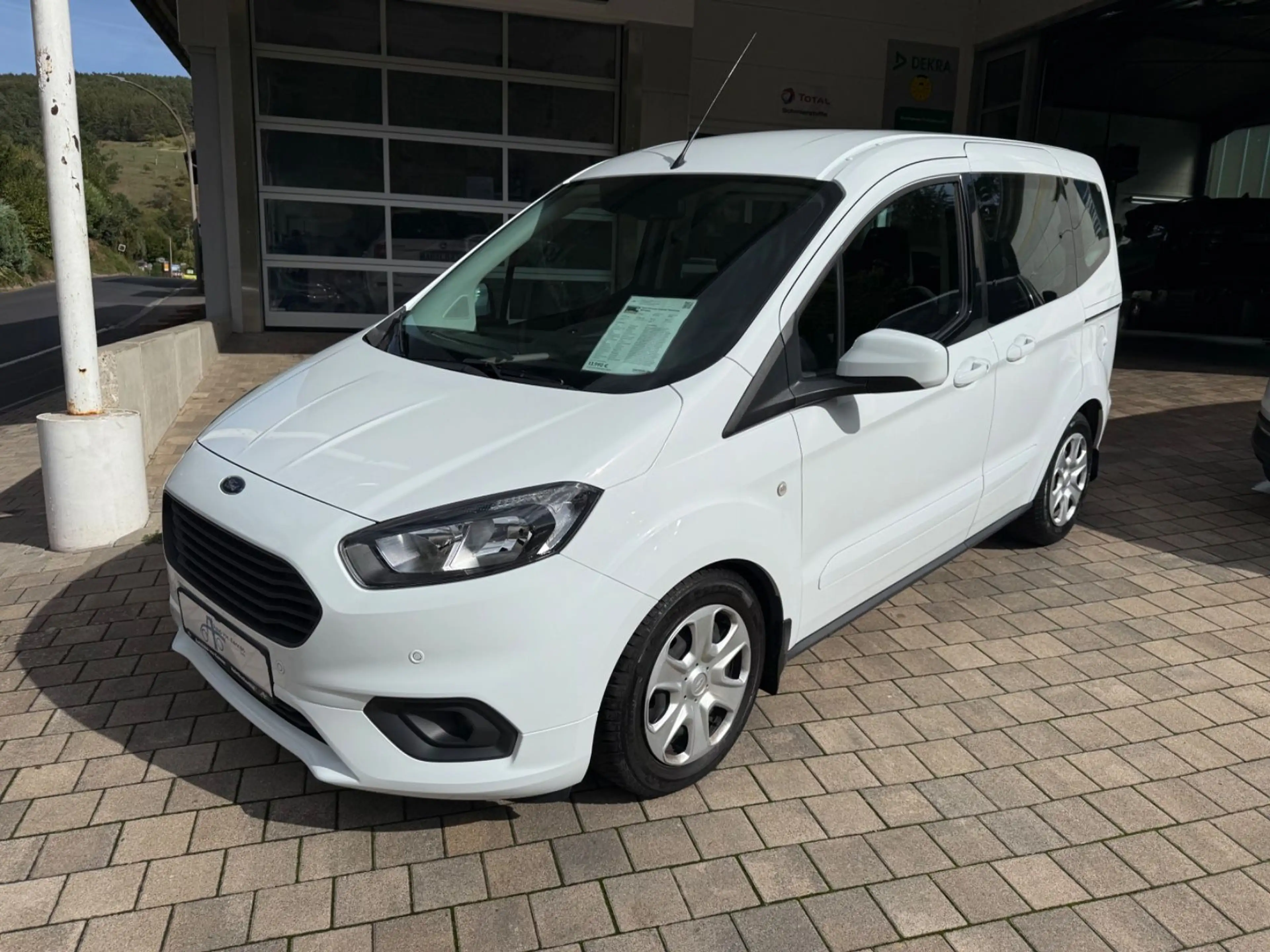 Ford Tourneo Courier Trend org. 13716Km — photo 2