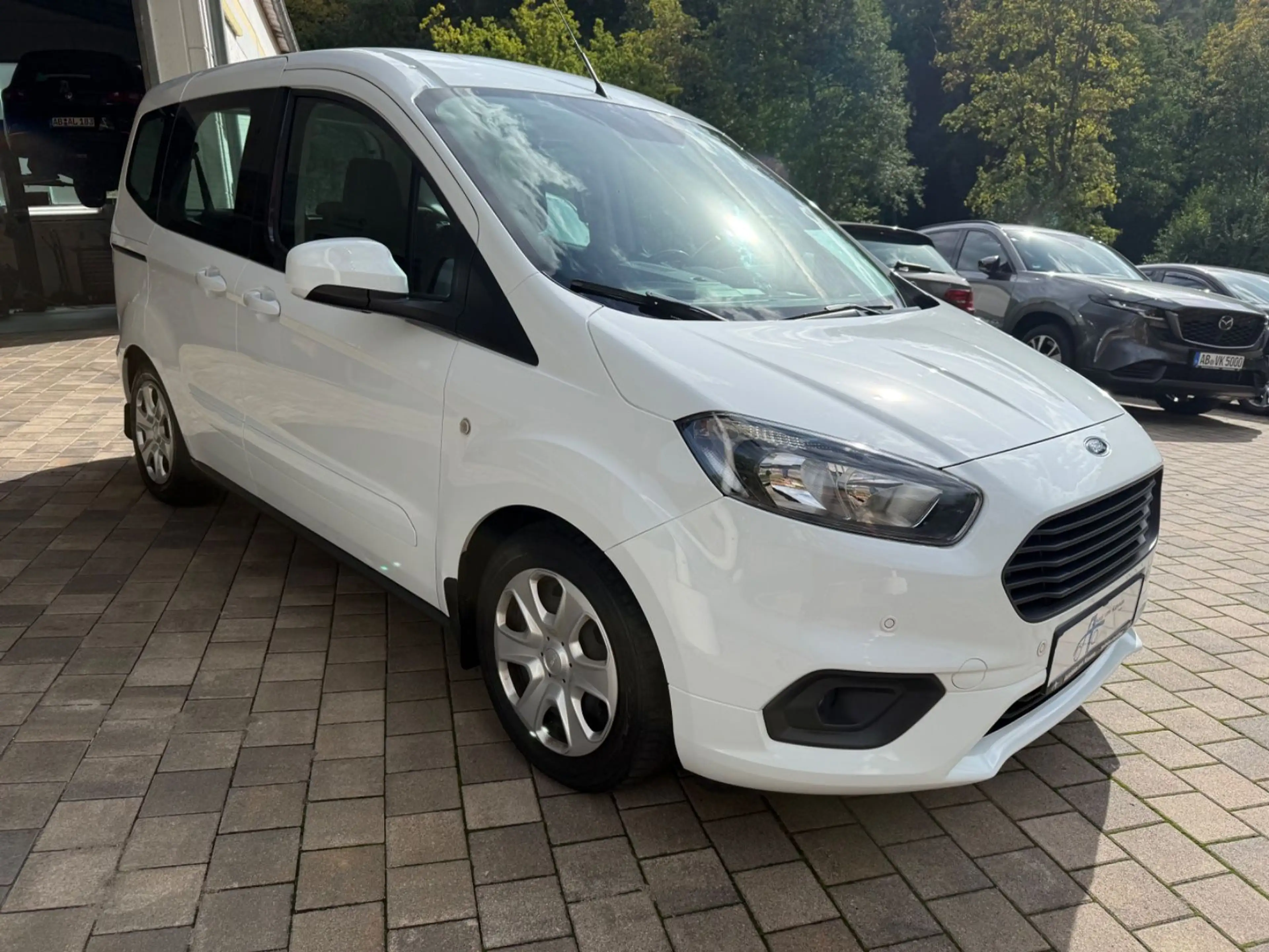 Ford Tourneo Courier Trend org. 13716Km — photo 4