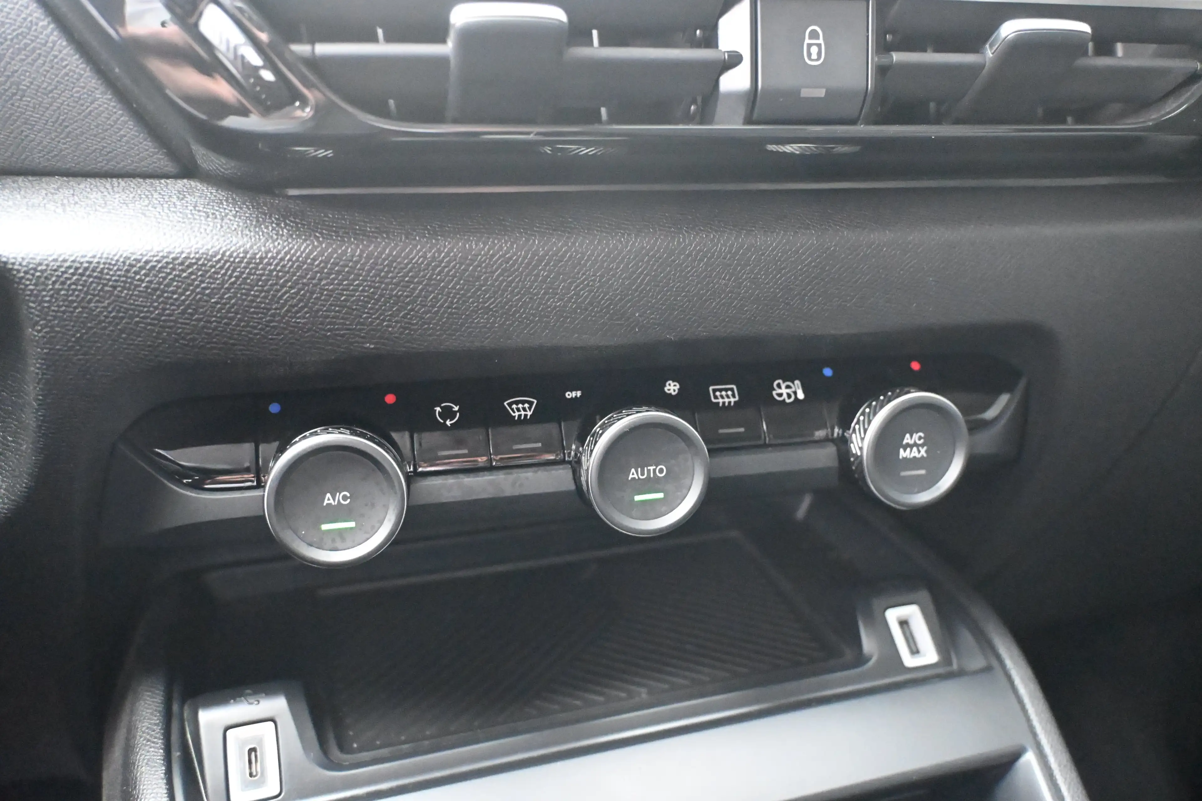 Citroen E-C4 Electric You 50 kWh 3 Fase 98,8%SOH! | Navigatie by App | A — photo 16