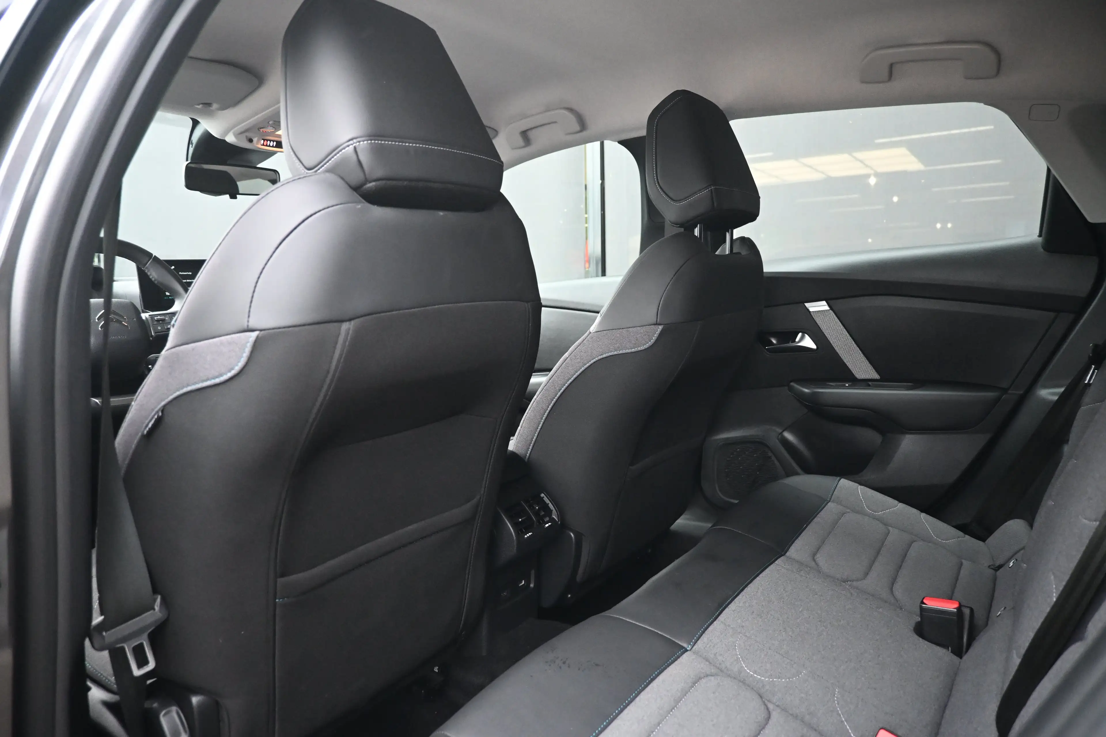 Citroen E-C4 Electric You 50 kWh 3 Fase 98,8%SOH! | Navigatie by App | A — photo 12