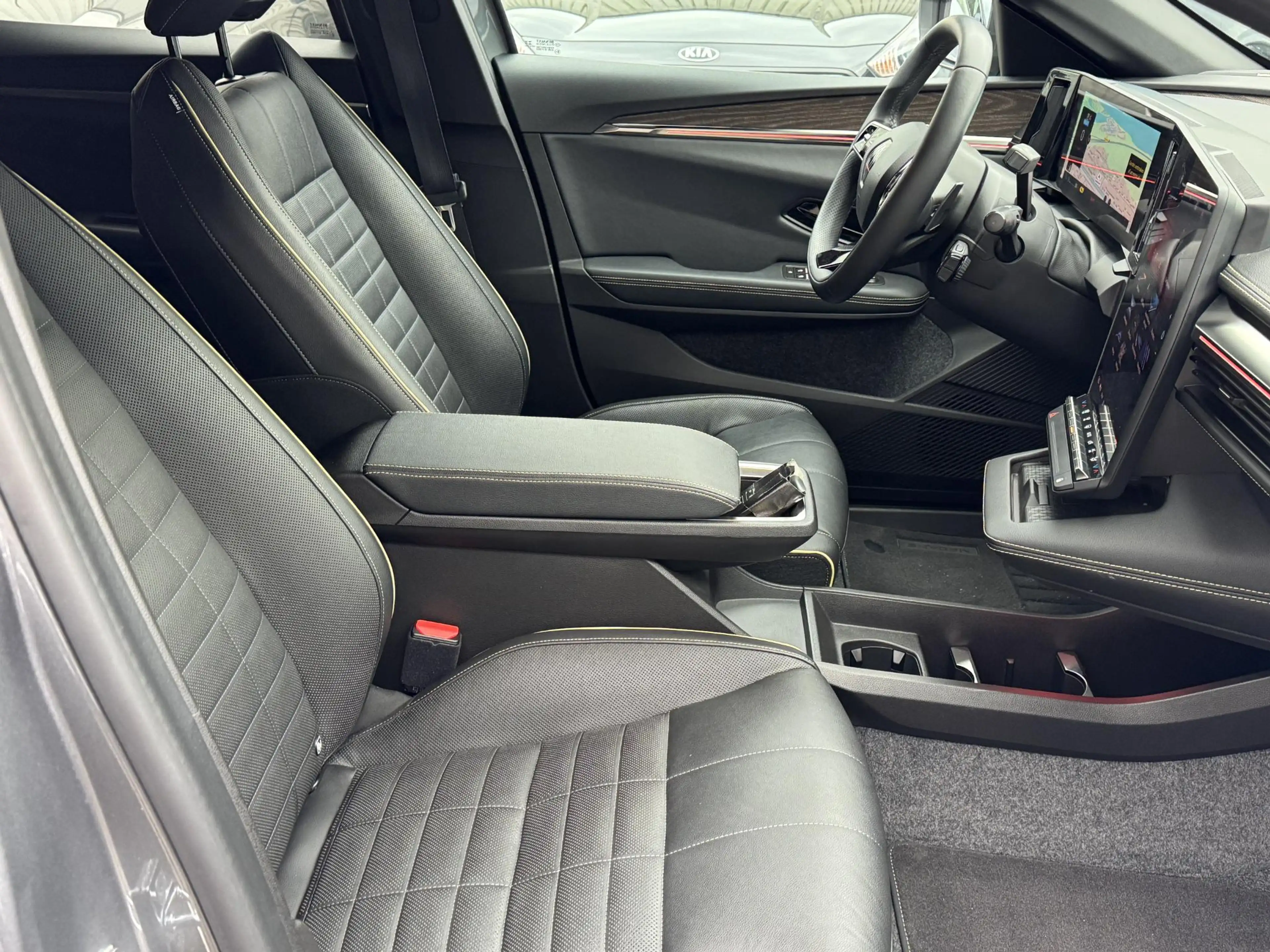 Renault Megane E-Tech EV60 Optimum Charge Iconic | stoel verwarming | di — photo 9