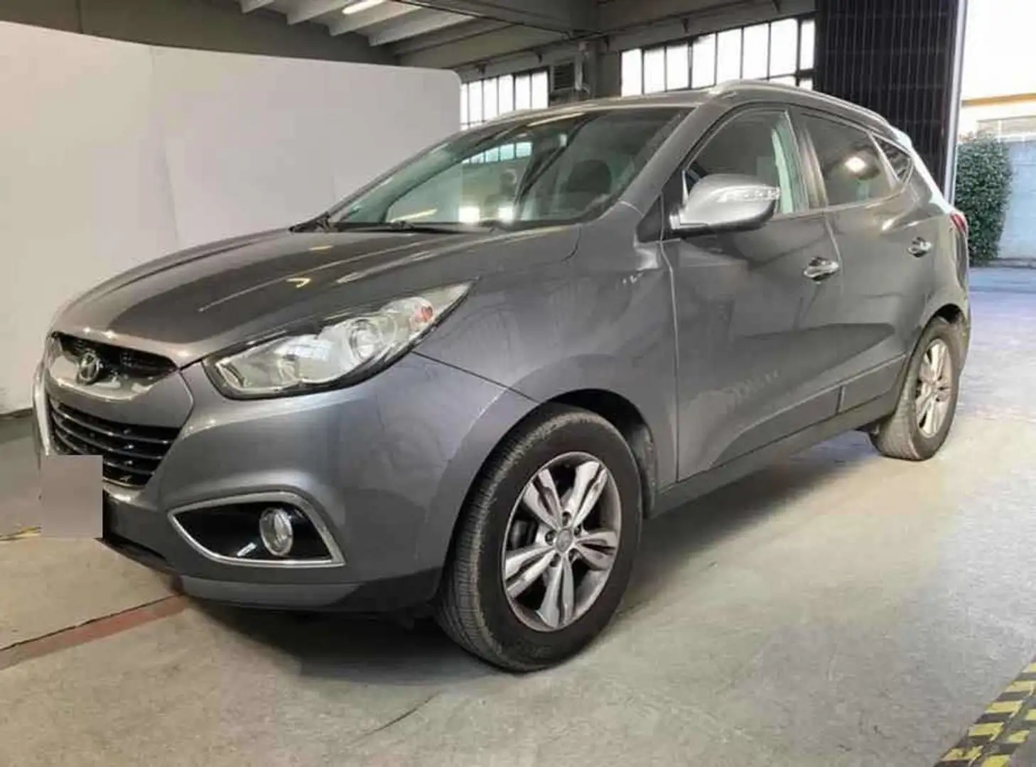 Hyundai iX35 1.7 CRDi 2WD Style (Garanzia 12 Mesi) Grijs - 2