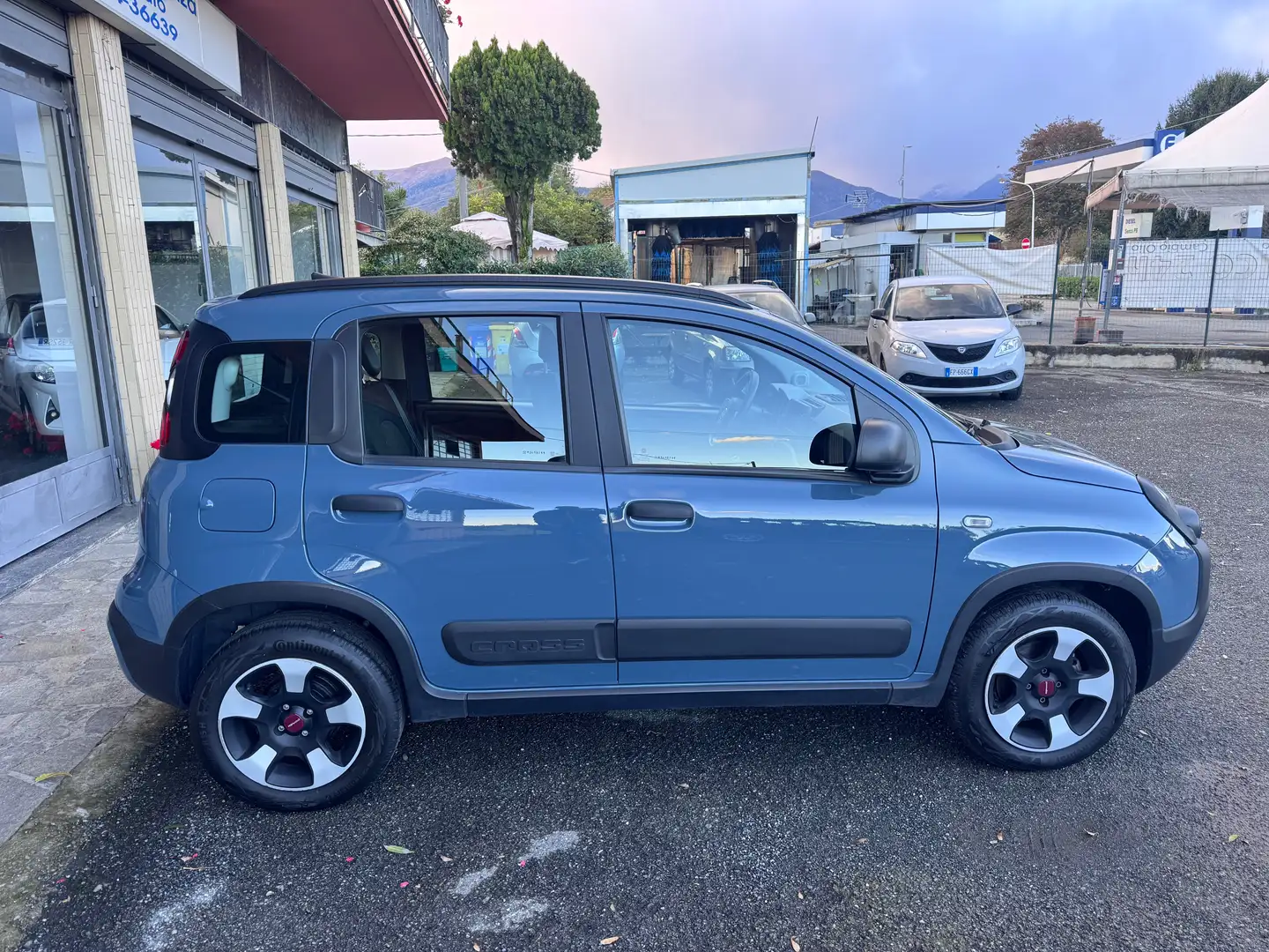 Fiat Panda Panda 1.0  hybrid City Cross Bleu - 2