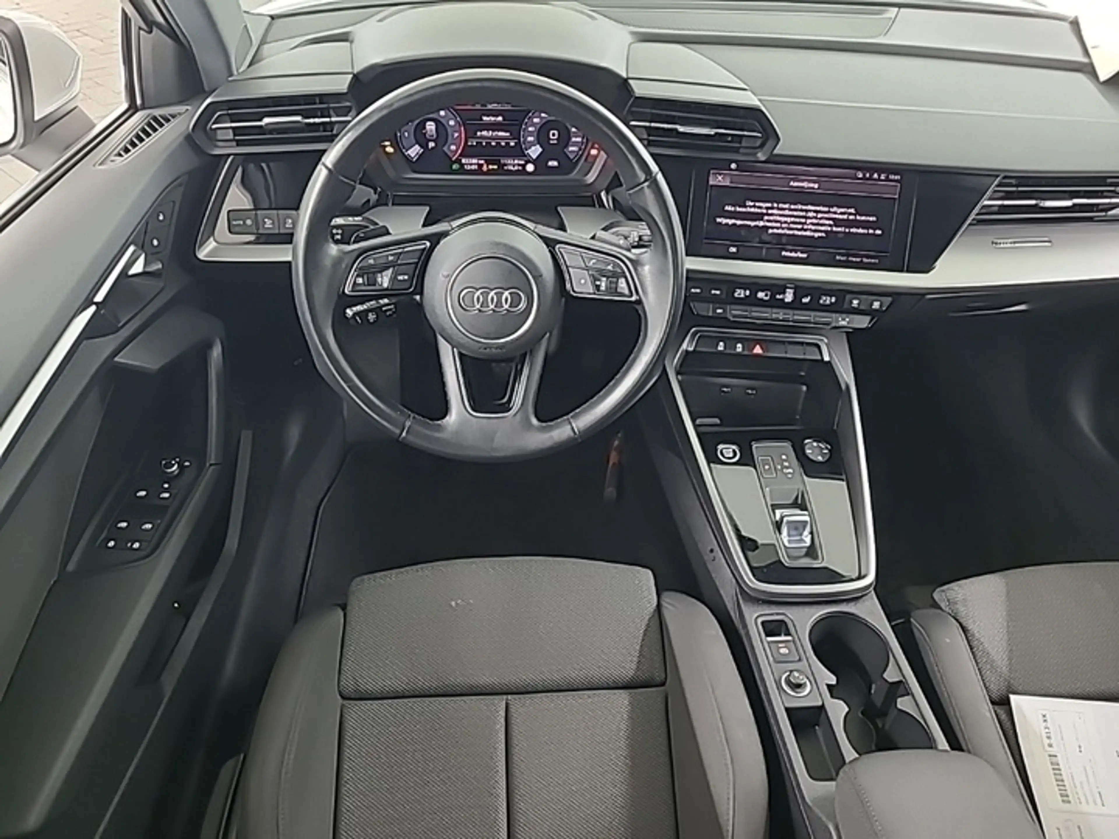 Audi A3 Sportback 30 TFSI Advance edition 1e-Eig. & Dealer — photo 3