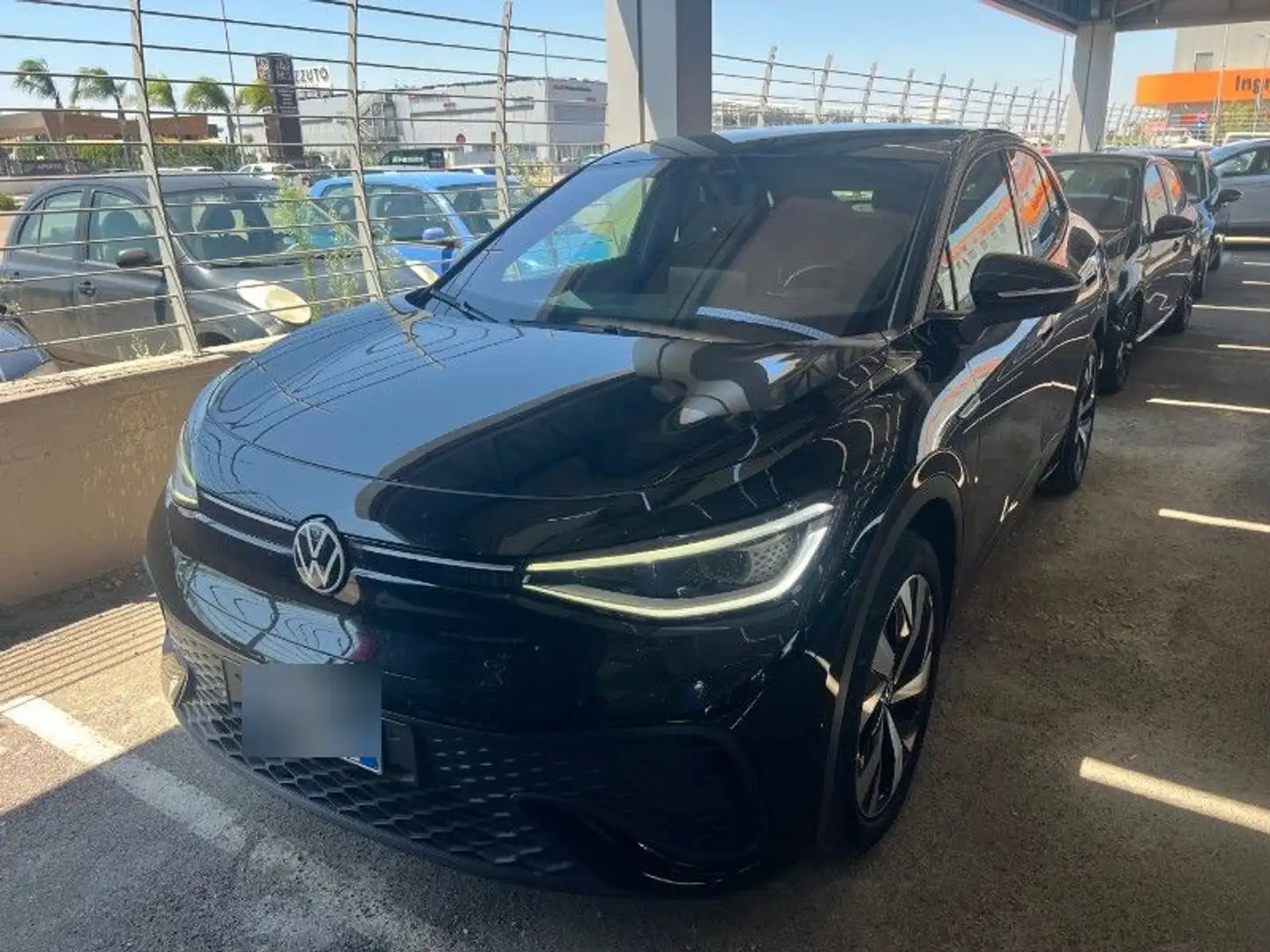 Volkswagen ID.5 Pro Performance Wärmepumpe AHK Matrix RearView Amb Schwarz - 2