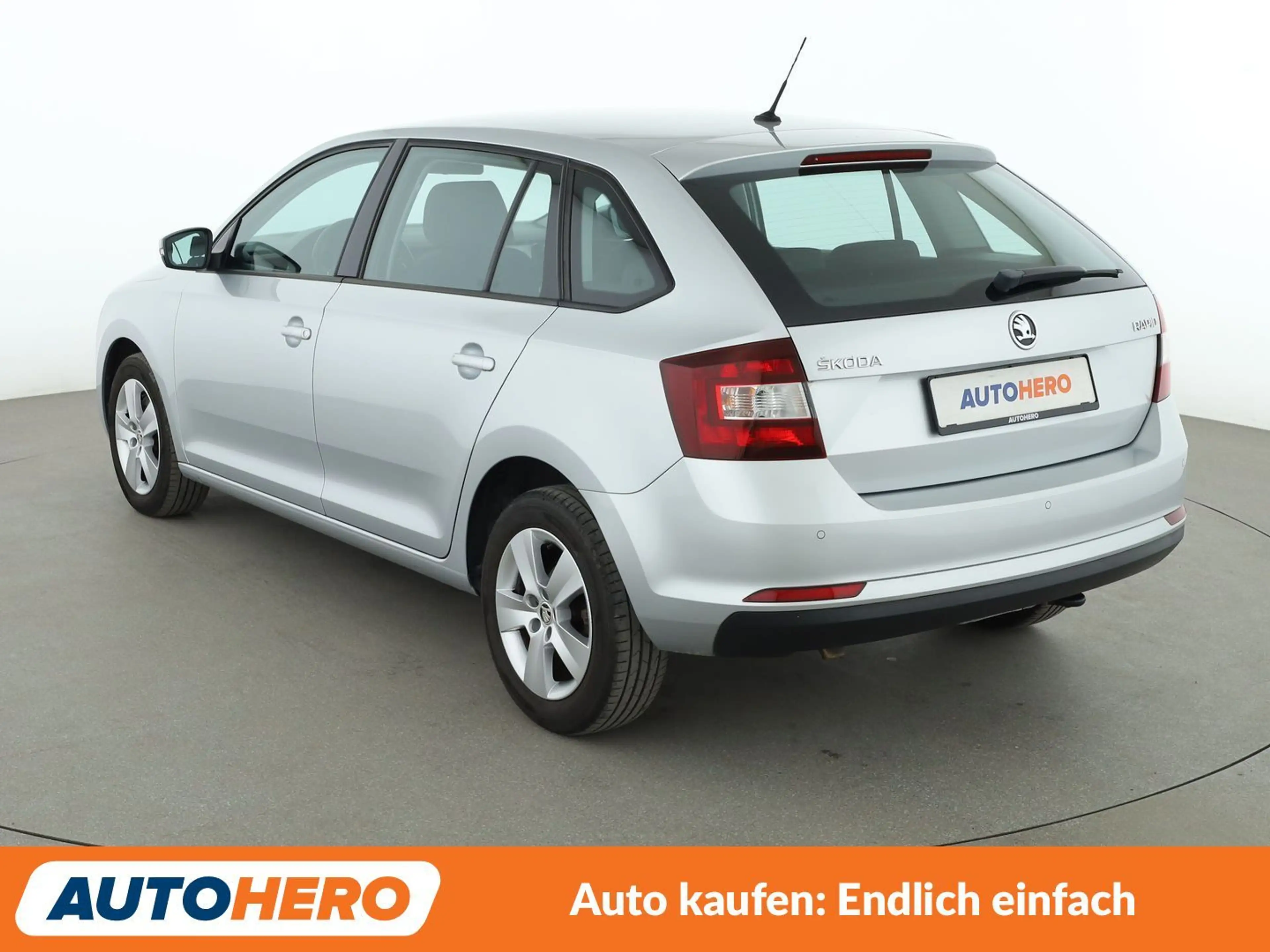 Skoda Rapid/Spaceback 1.0 TSI Ambition — photo 4