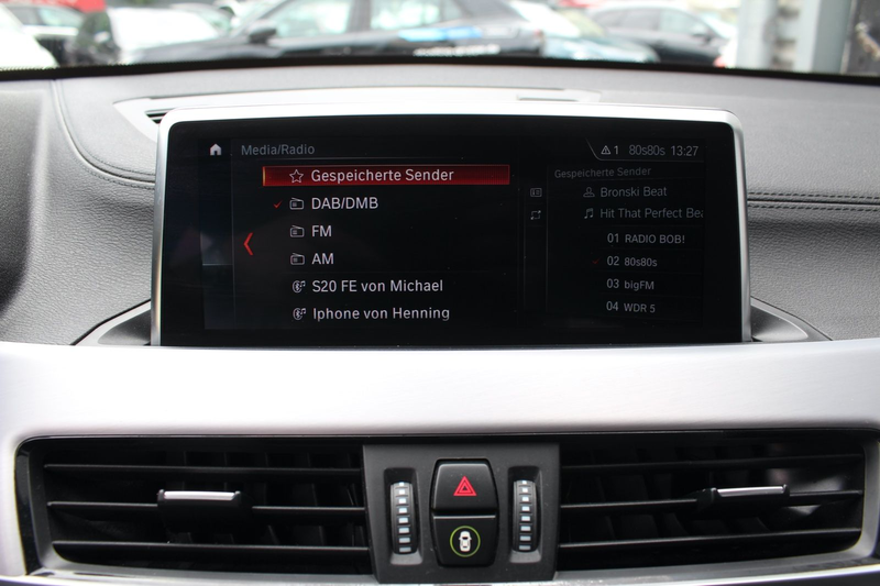 BMW X2 sDrive 18 i M SPORT KLIMA NAVI PANORAMADACH — photo 11
