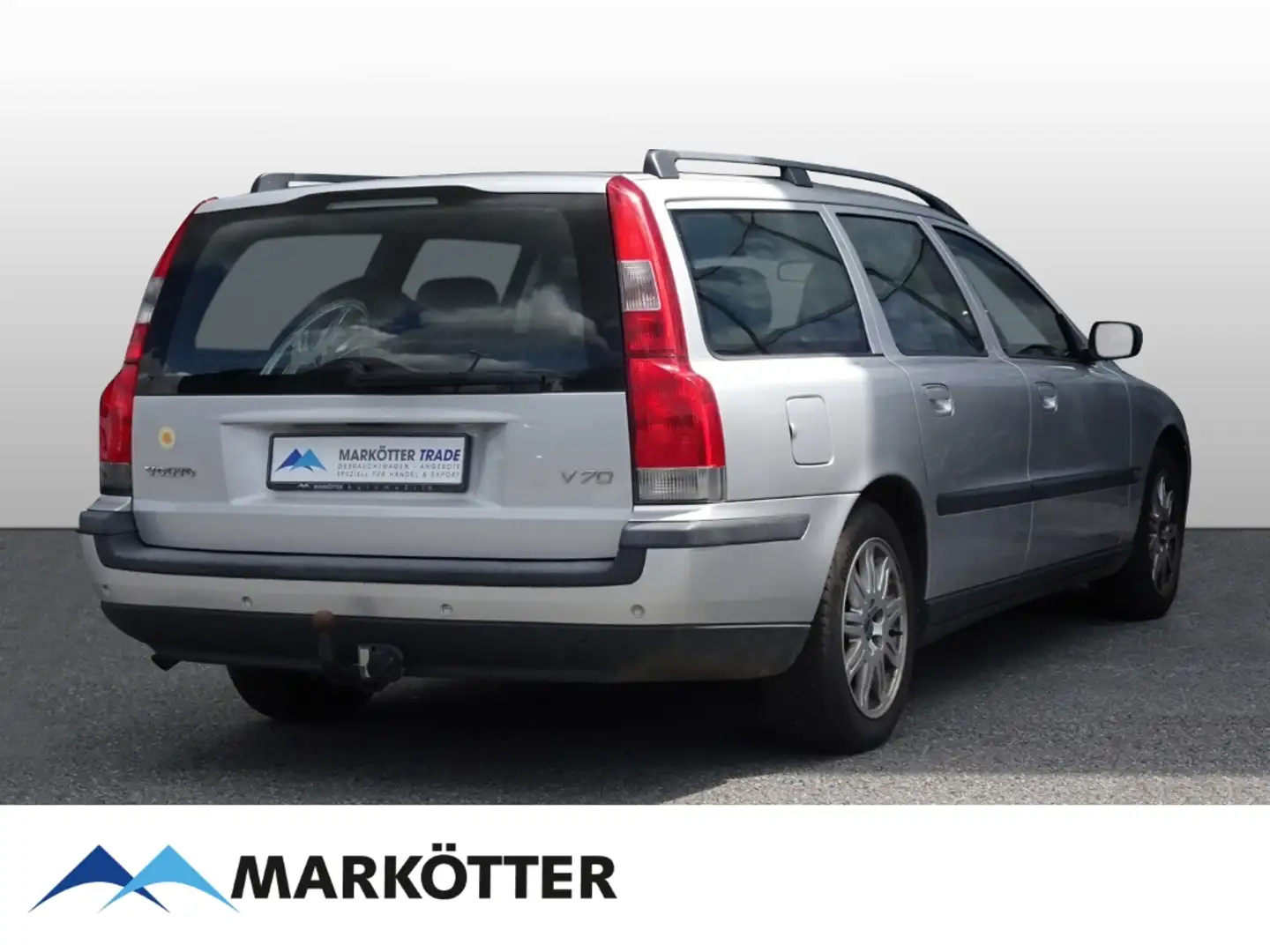 Volvo V70 2.4 Momentum/ Silber - 2