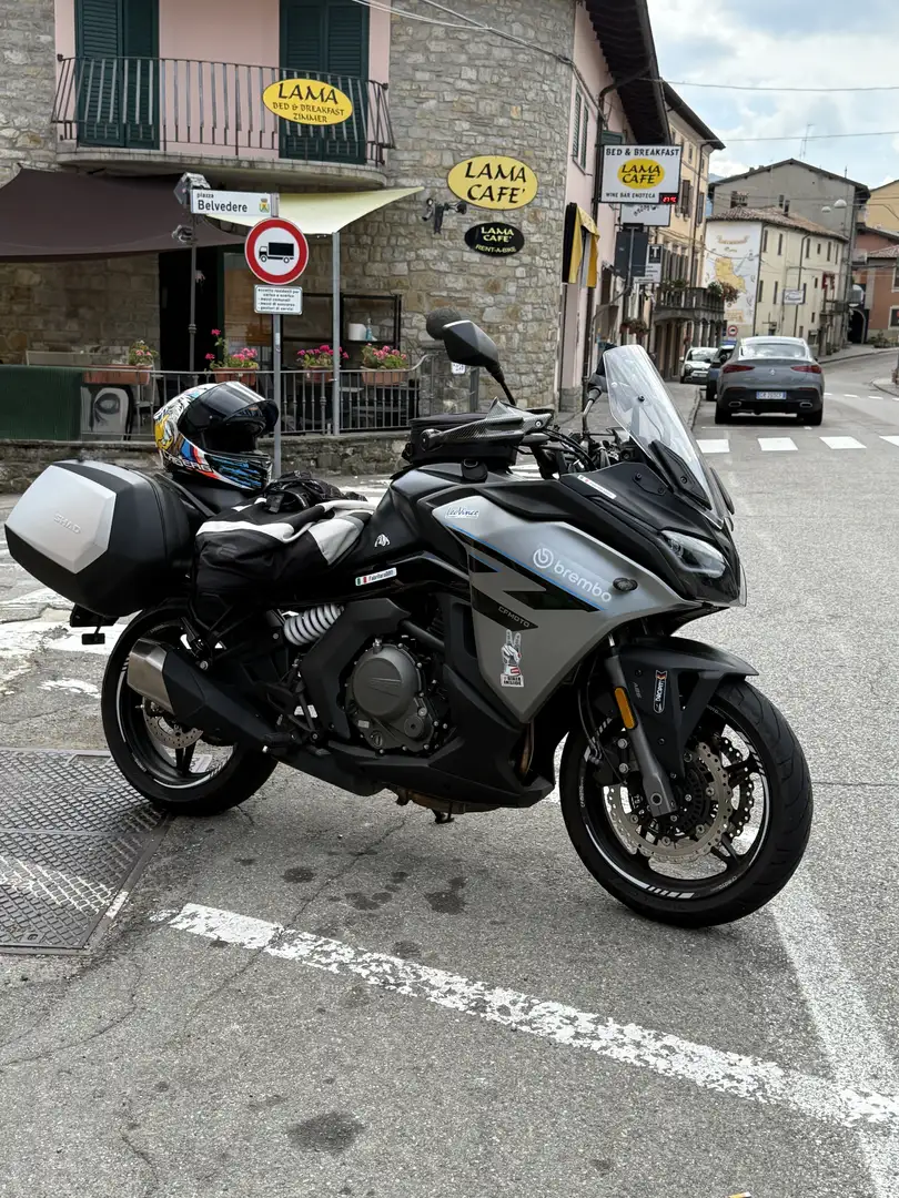 CFMOTO 650GT - 1