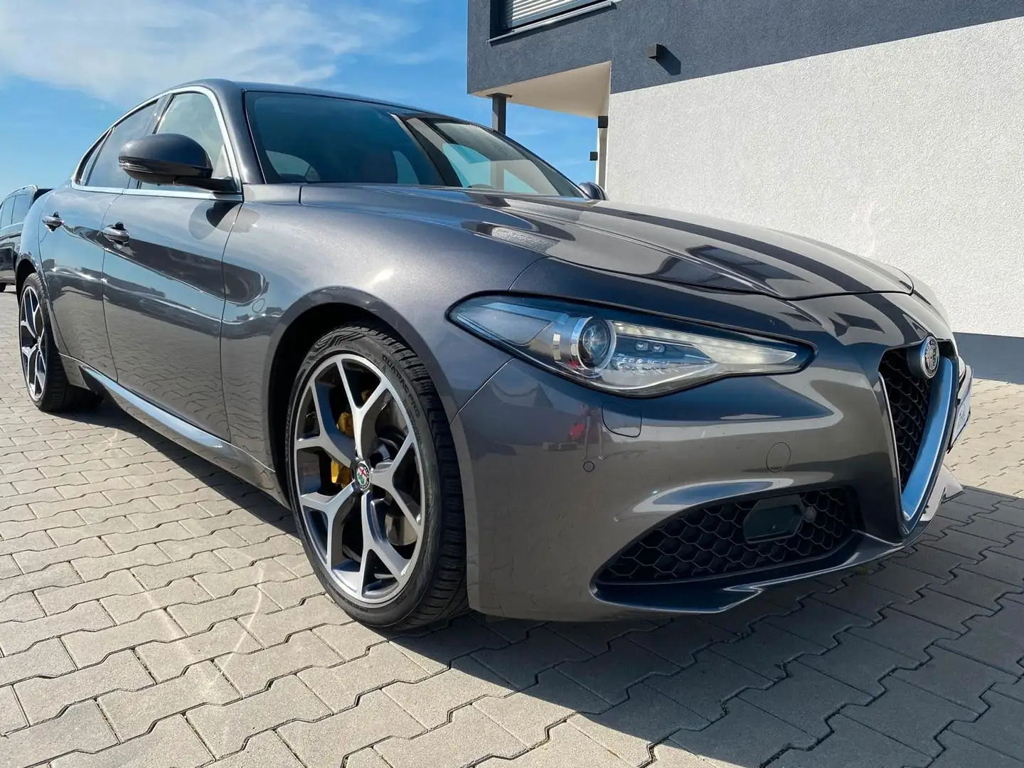 Alfa Romeo Giulia Super|LED|R-KAM|NAVI Gris - 1