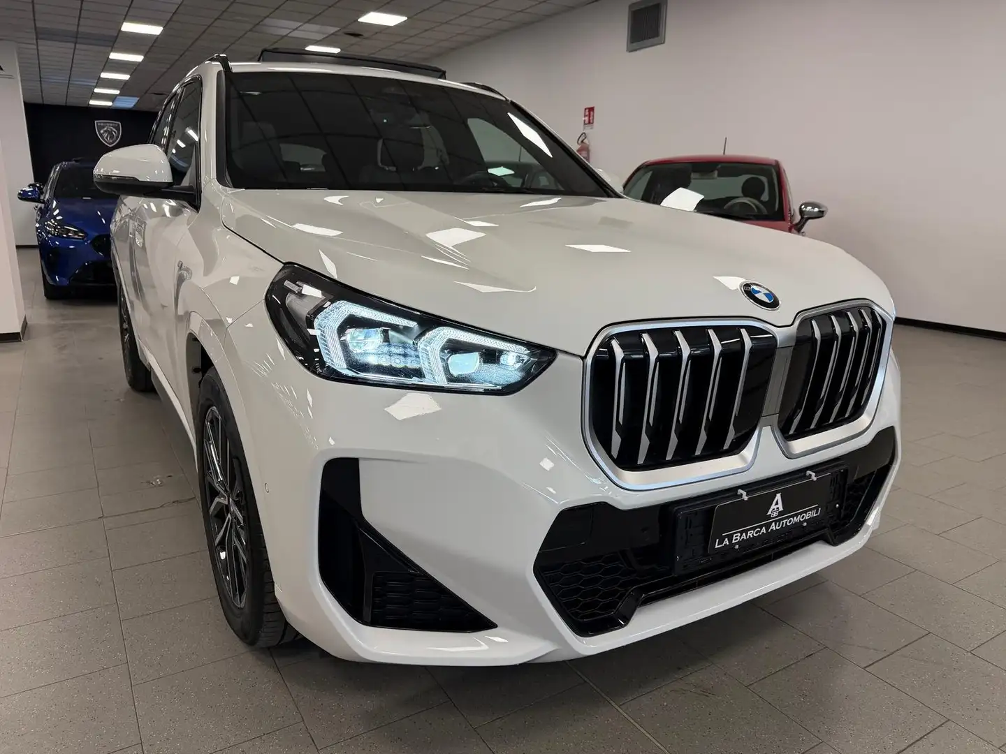 BMW X1 sDrive 18d TETTO Msport Bianco - 2