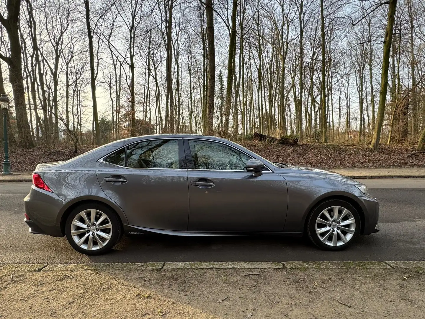 Lexus IS 300 2.5i Executive Line E-CVT Ezüst - 2
