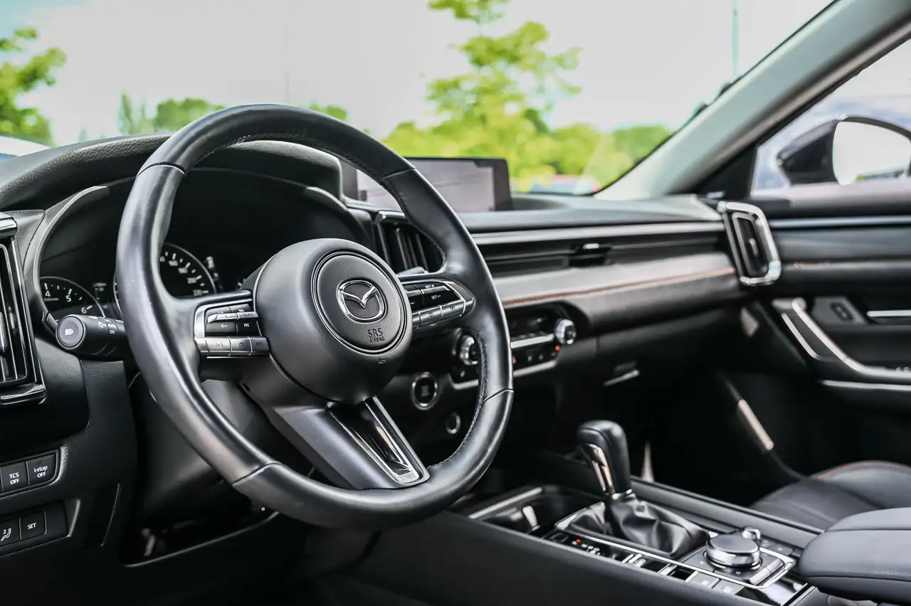 Mazda CX-50 photo Mazda CX-50