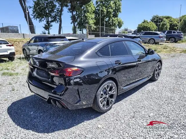 BMW 2 Series view 3