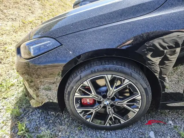 BMW 2 Series view 11