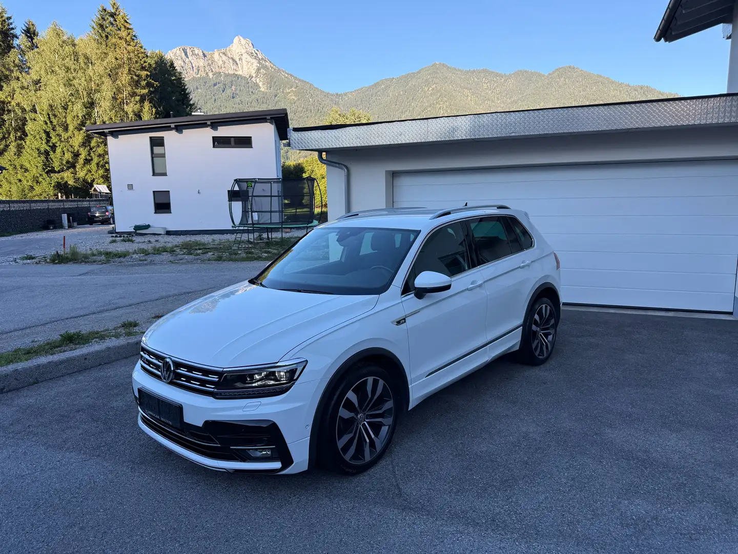 Volkswagen Tiguan Highline BMT/Start-Stopp 4Motion R-Line 1 Besitz Weiß - 1