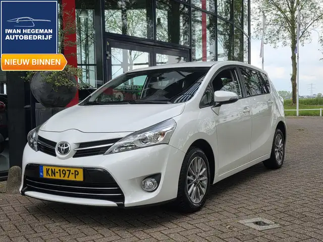 Toyota Verso 1.8 VVT-i Aspiration 7 persoons AUTOMAAT | Navigat
