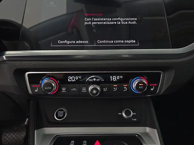 Audi Q3 view 13