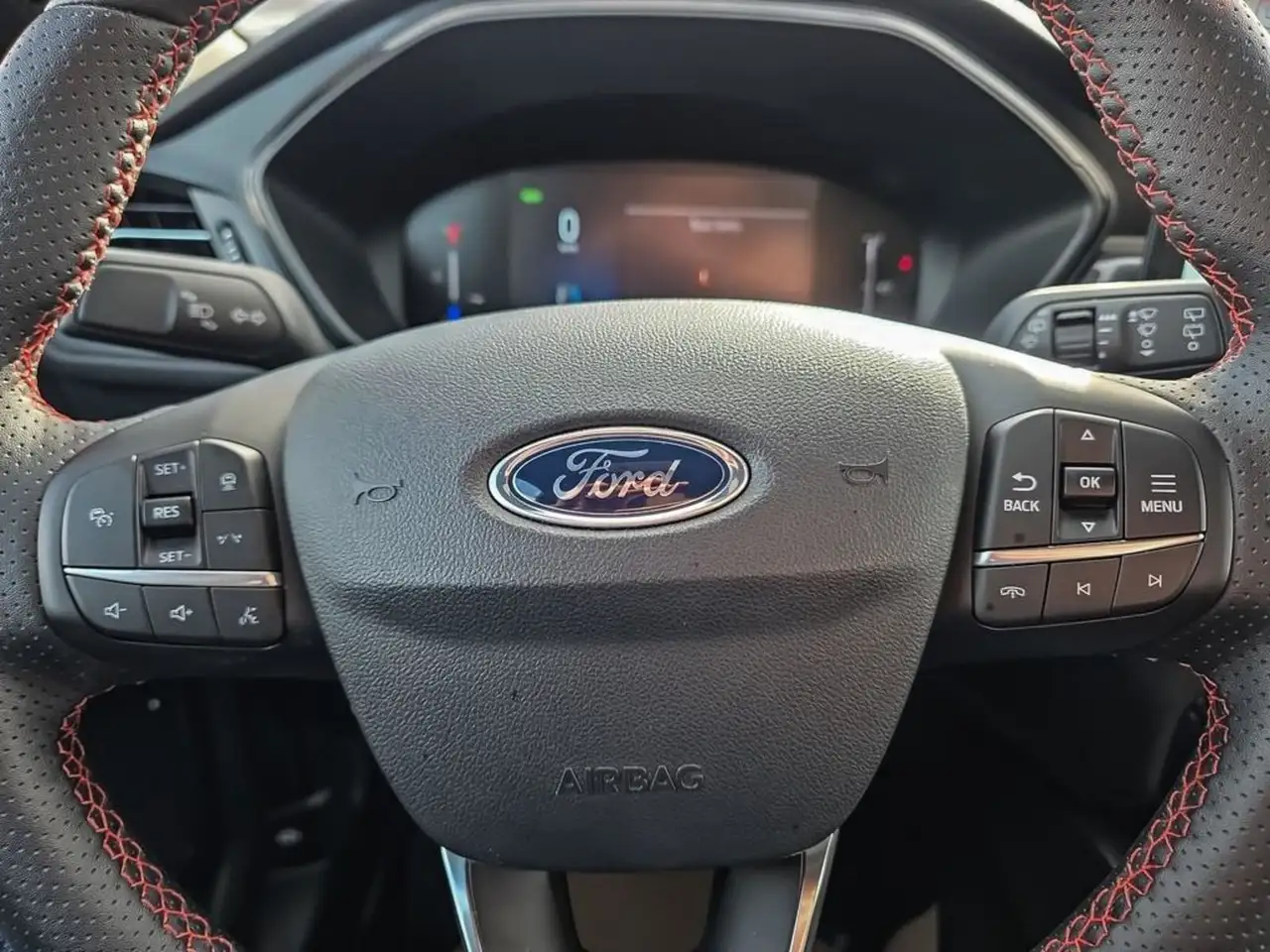 Ford Escape снимка Ford Escape