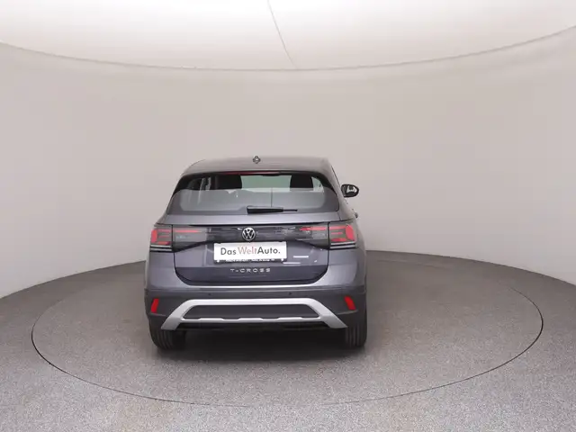 Volkswagen T-Cross view 6